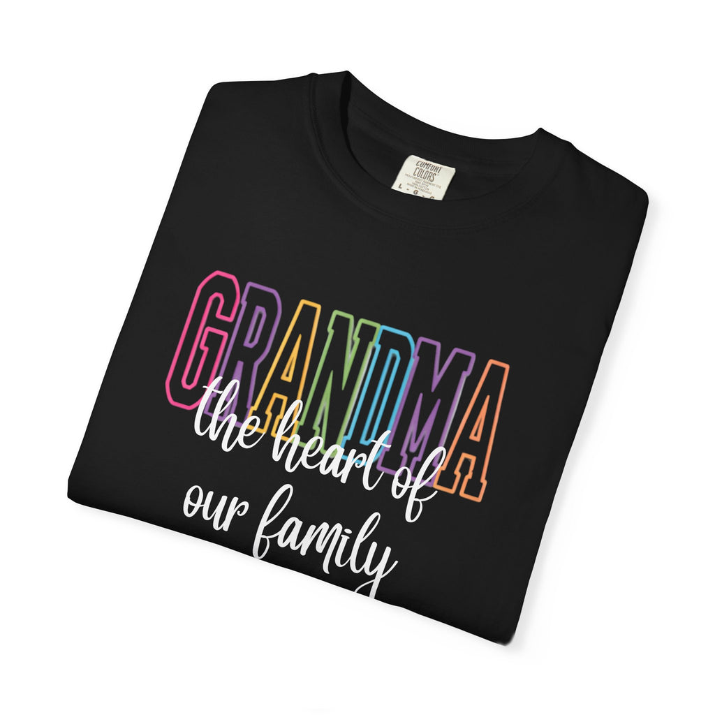 Grandma 'the heart of our family' T-Shirt