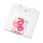 MUM — Mend Everything Kiss Print T-Shirt