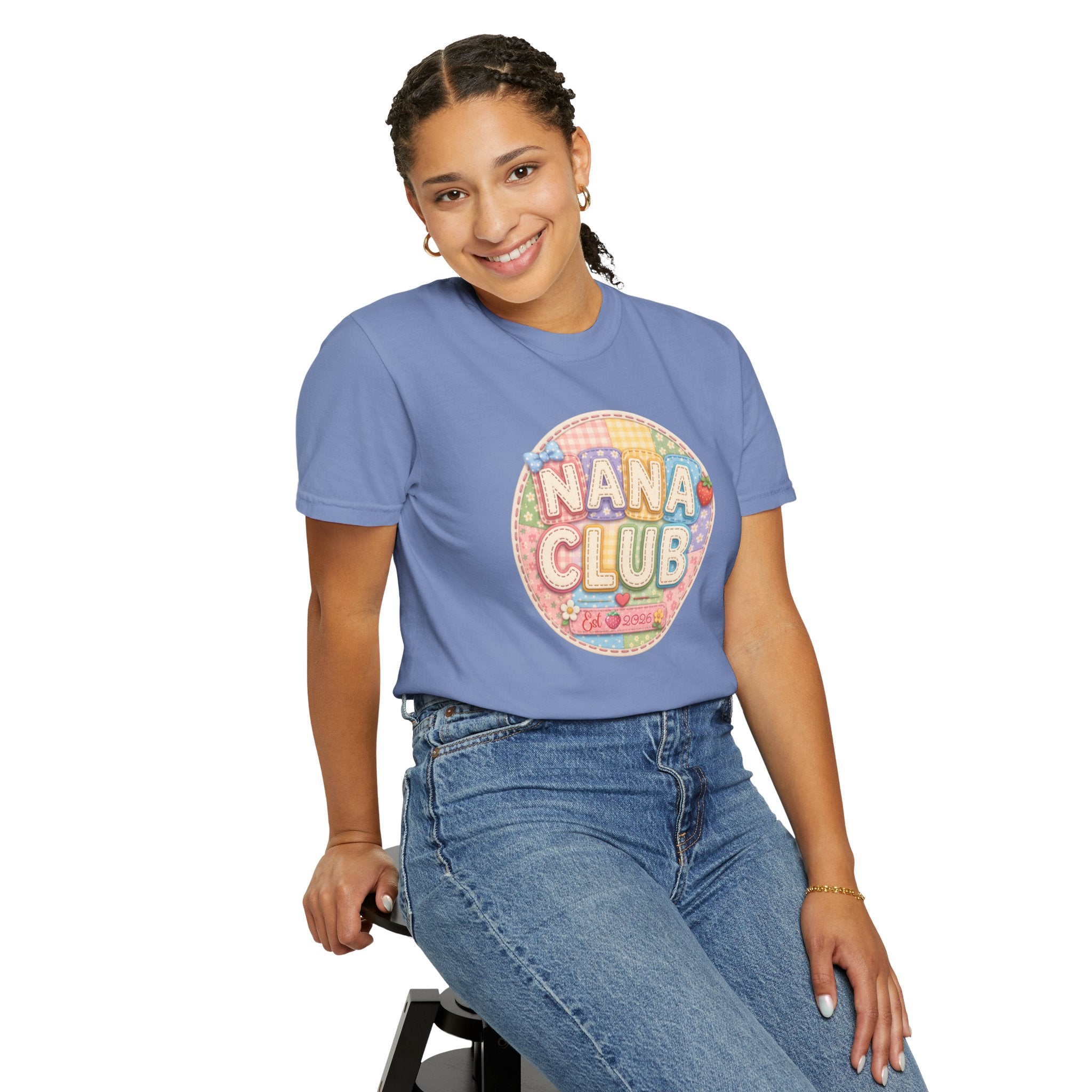 Nana Club T-Shirt — Retro Pastel Grandma Gift Tee