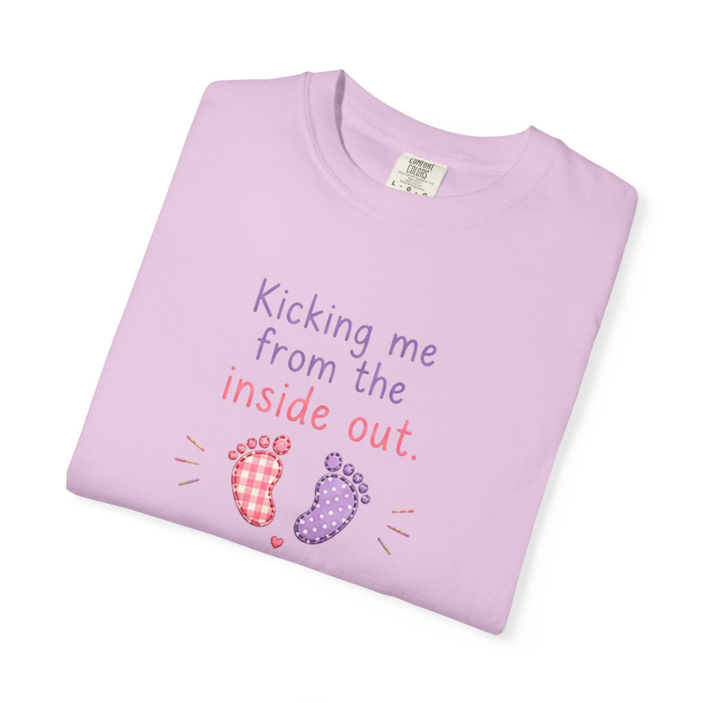 Pregnancy T-Shirt "Kicking Me From the Inside Out" — Cute Baby Footprint Maternity Tee