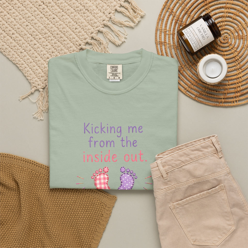 Pregnancy T-Shirt "Kicking Me From the Inside Out" — Cute Baby Footprint Maternity Tee