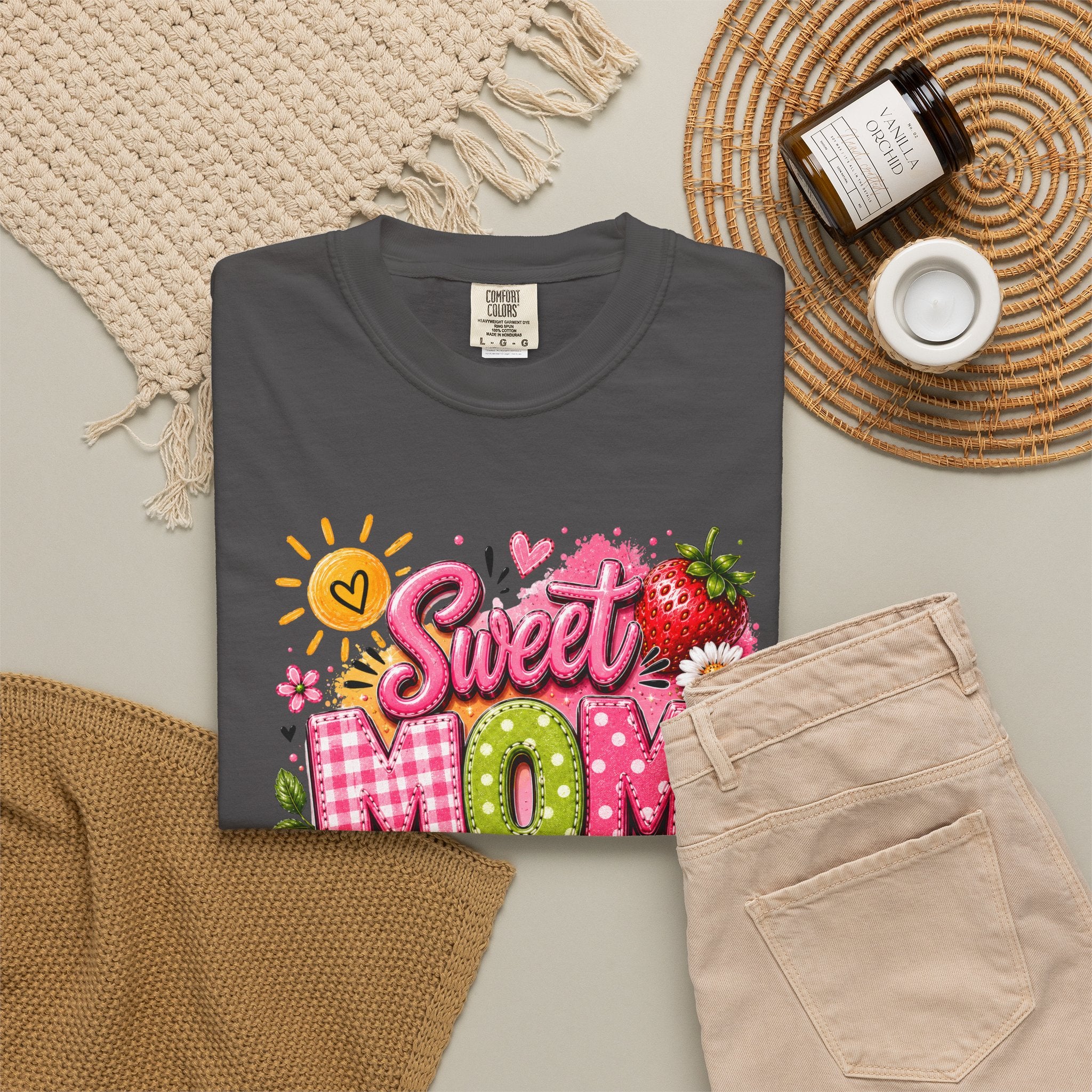 Sweet MOM Strawberry Tee