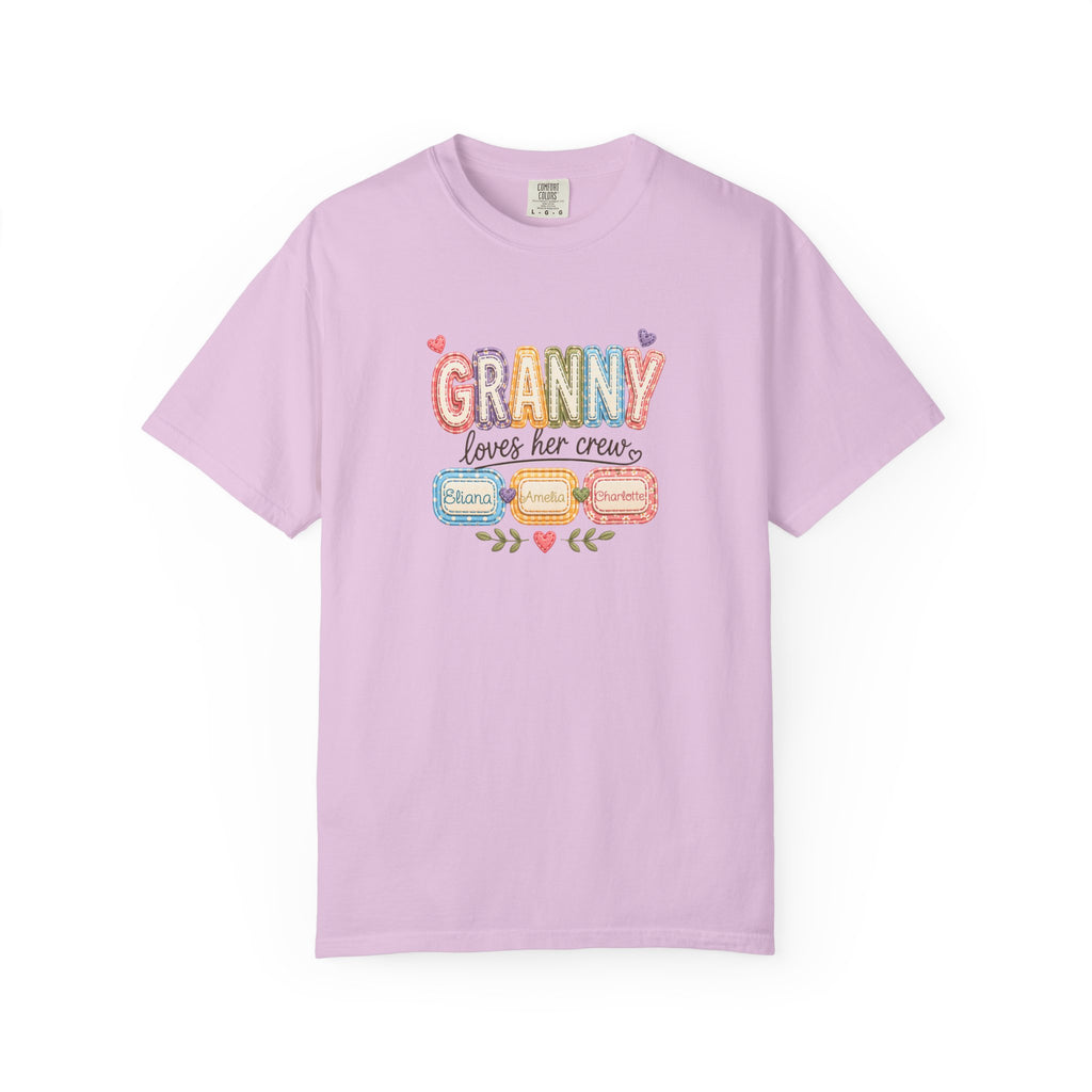 Granny Loves Her Crew T-Shirt – Cute Grandma Family Names Tee