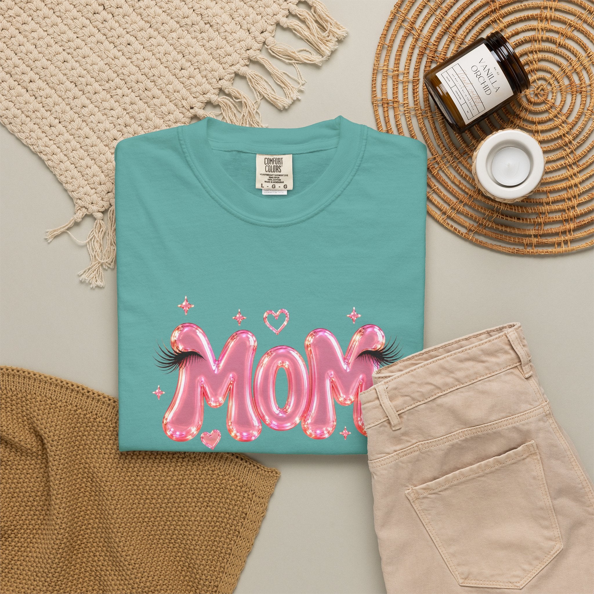 MOM Pink Balloon Eyelashes T-Shirt