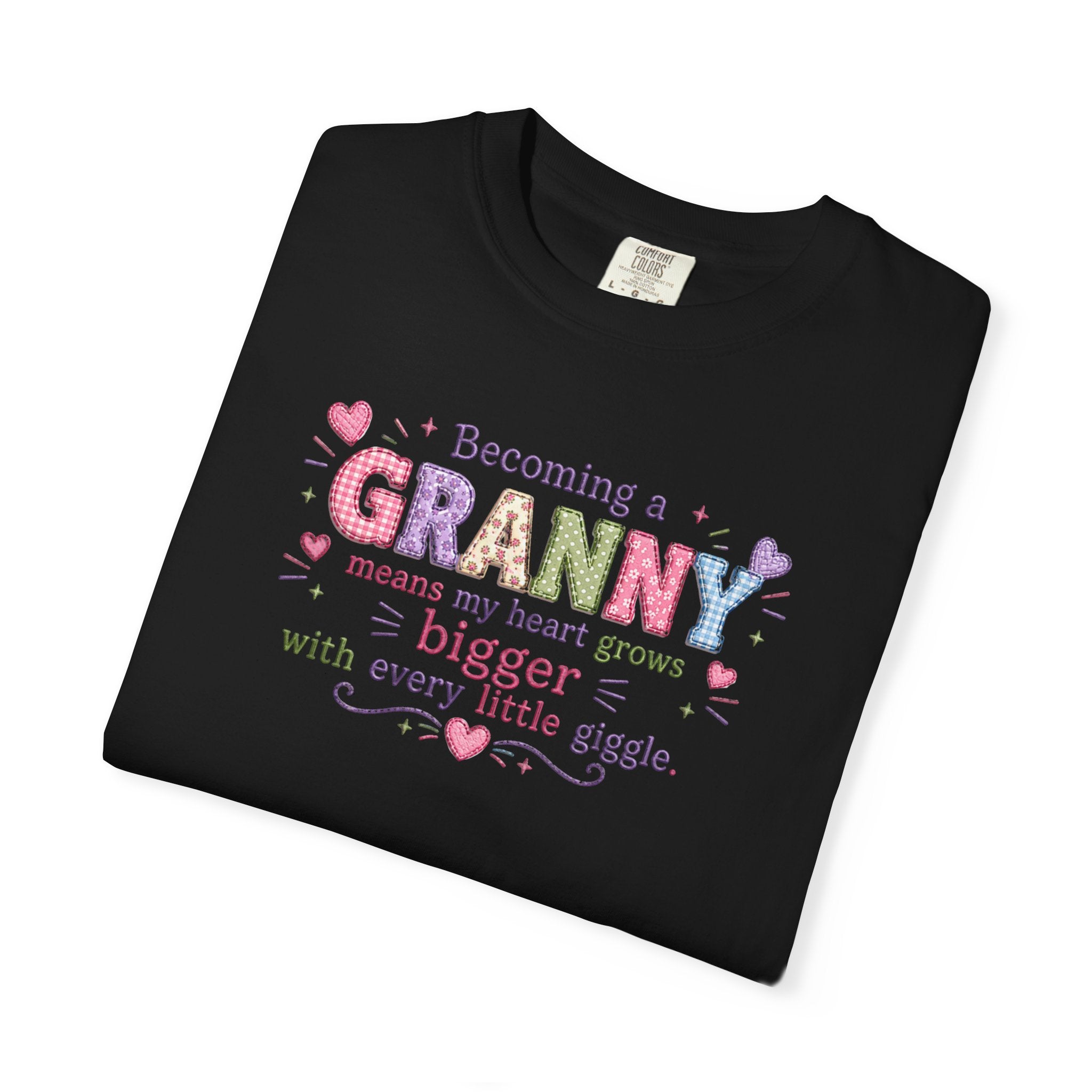 Becoming a Granny T-Shirt – Cute Grandma Shirt with "Becoming a Granny means my heart grows bigger with every little giggle" Design