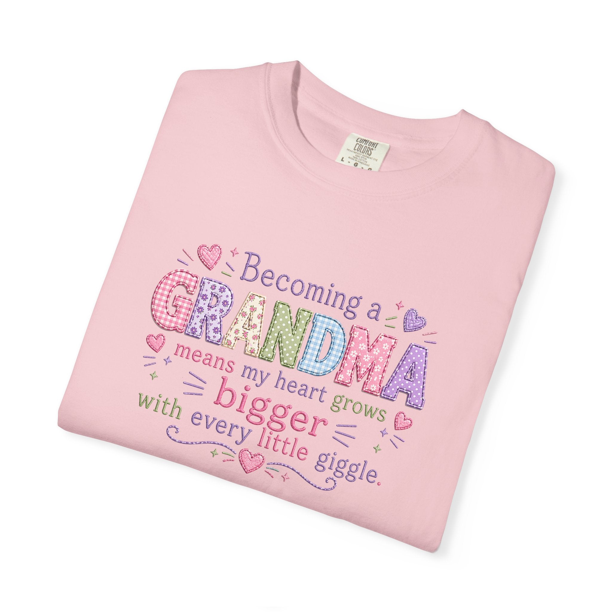 Grandma T-Shirt - "Becoming a Grandma Means My Heart Grows Bigger" - Cute Pastel New Grandma Gift