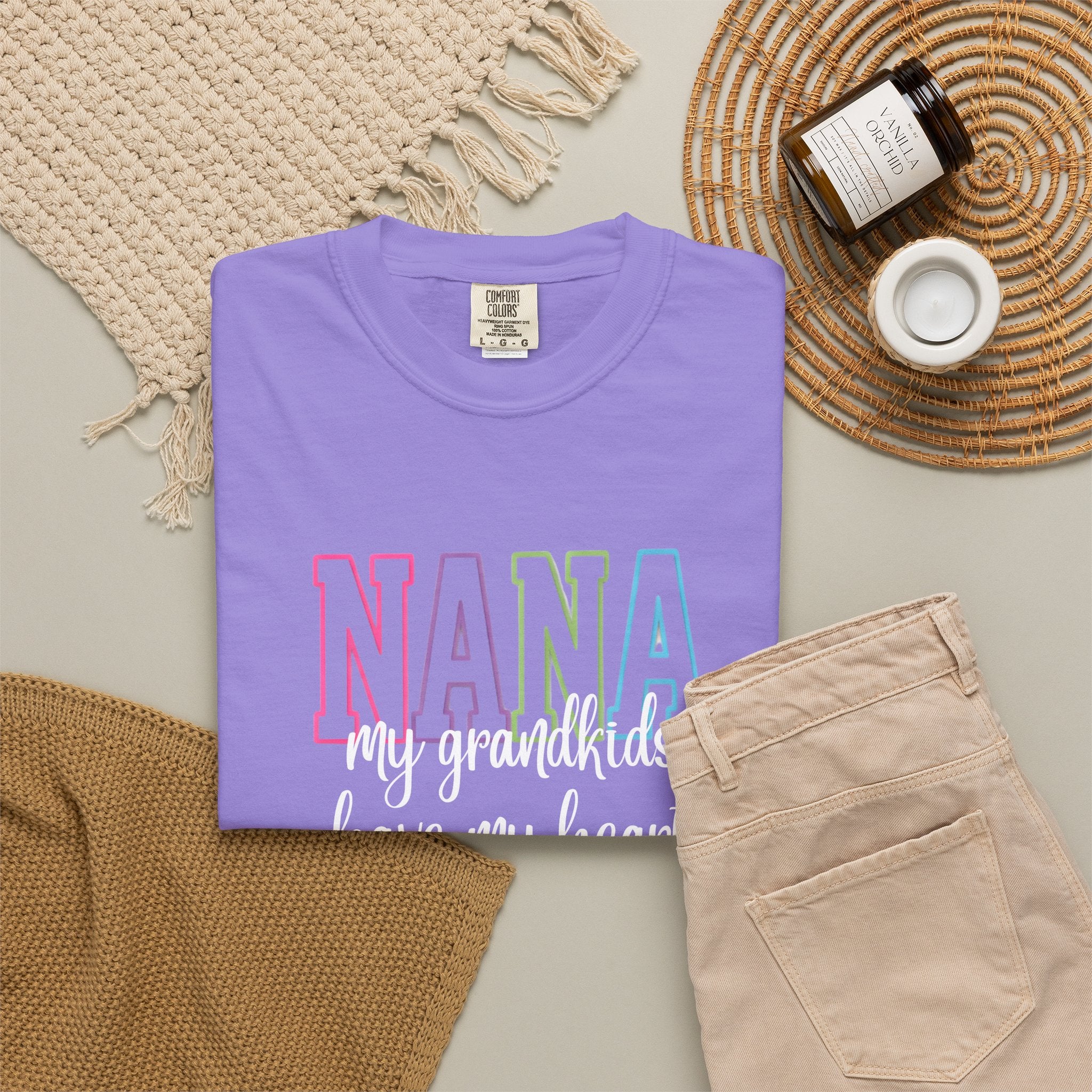 Nana Pastel Rainbow Tee — 'NANA' Floral Outline Grandma T-Shirt