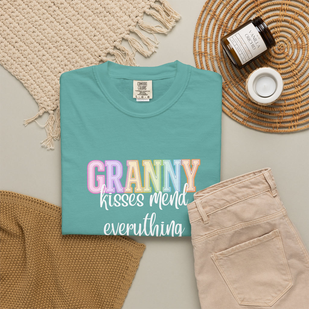 GRANNY Kisses Mend Everything Tee