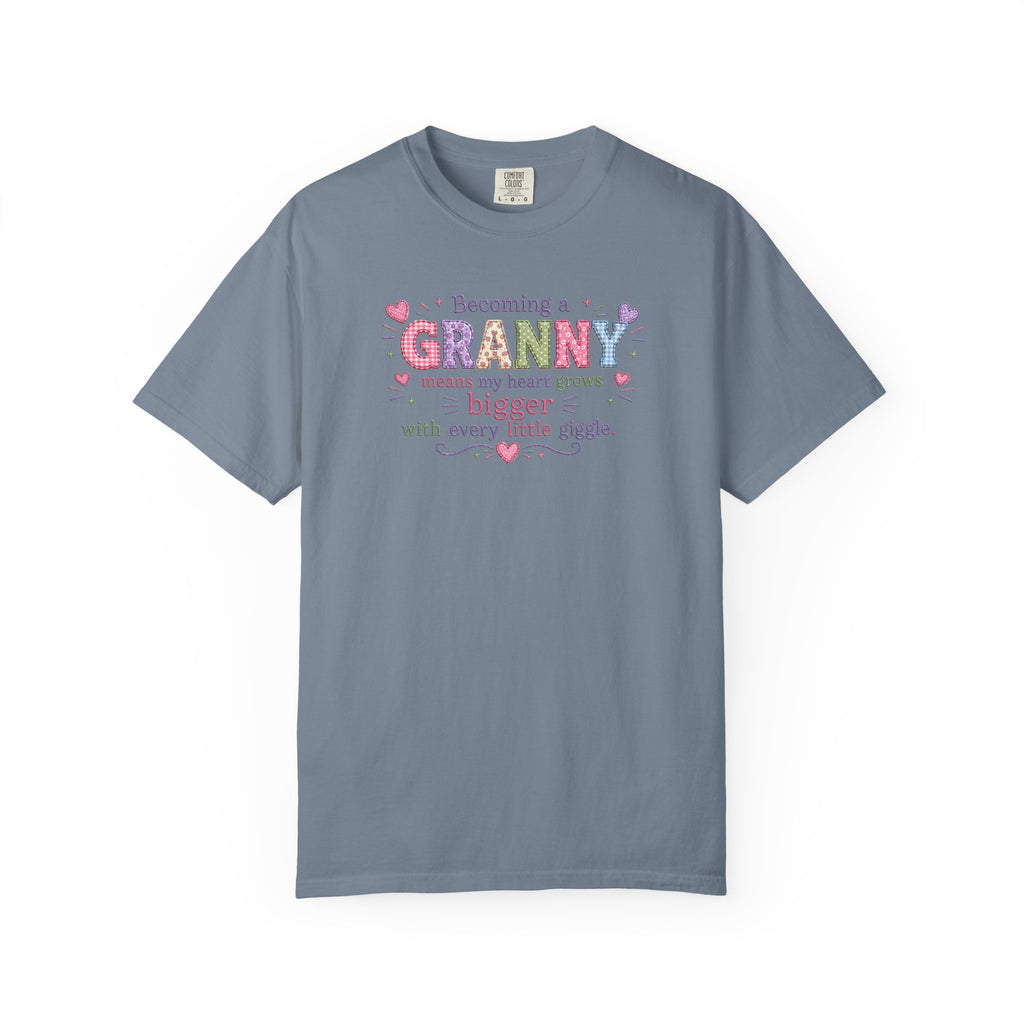 Becoming a Granny T-Shirt – Cute Grandma Shirt with "Becoming a Granny means my heart grows bigger with every little giggle" Design
