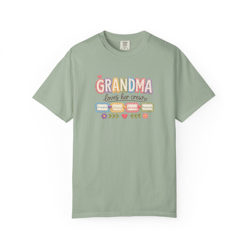 Grandma Loves Her Crew T-Shirt – Cute Pastel Grandma Family Tee