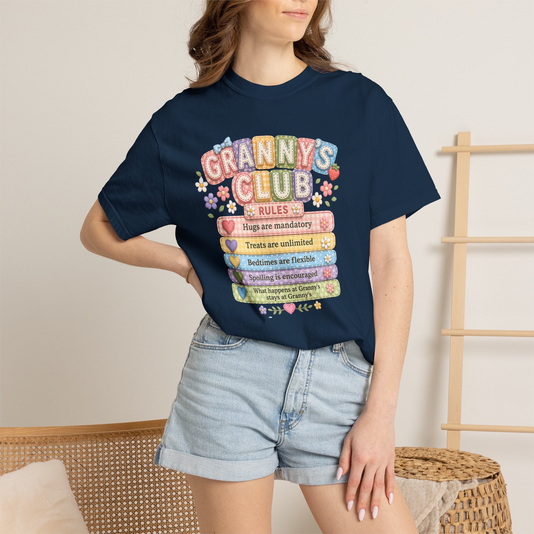 Granny's Club T‑Shirt – Cute Pastel 'Granny's Club' Rules Graphic Tee for Grandmothers