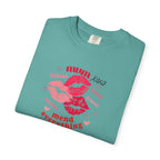 MUM — Mend Everything Kiss Print T-Shirt