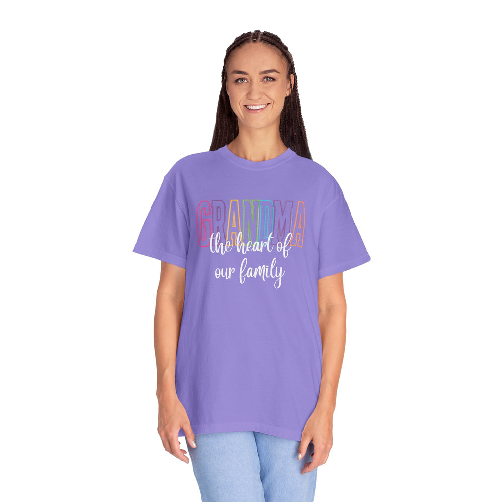 Grandma 'the heart of our family' T-Shirt