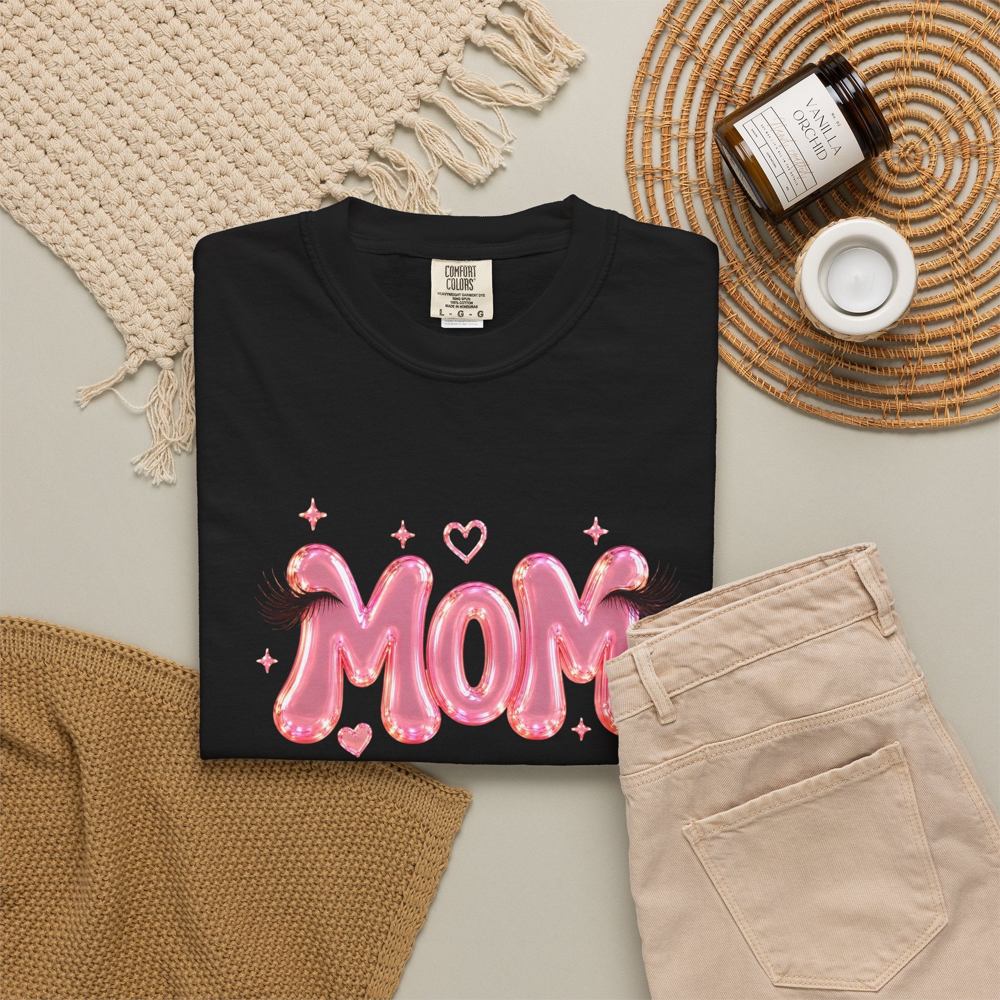 MOM Pink Balloon Eyelashes T-Shirt