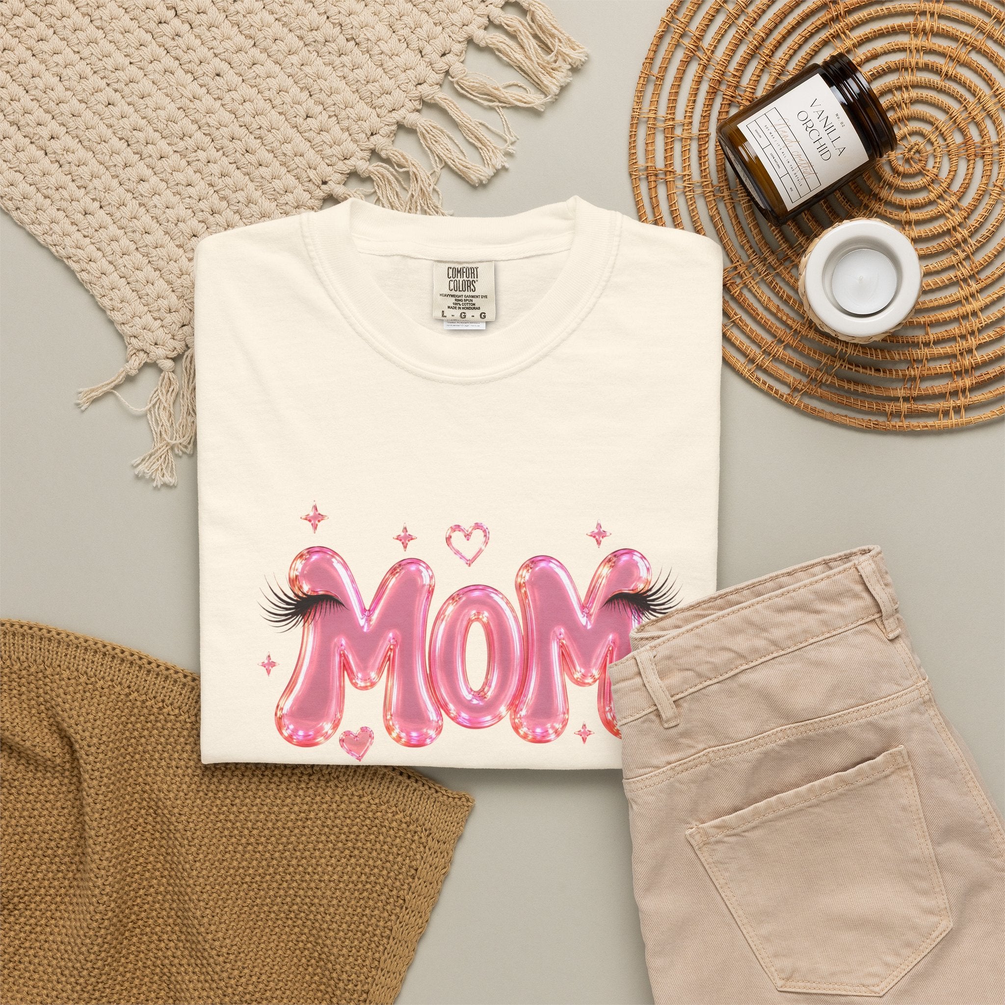 MOM Pink Balloon Eyelashes T-Shirt