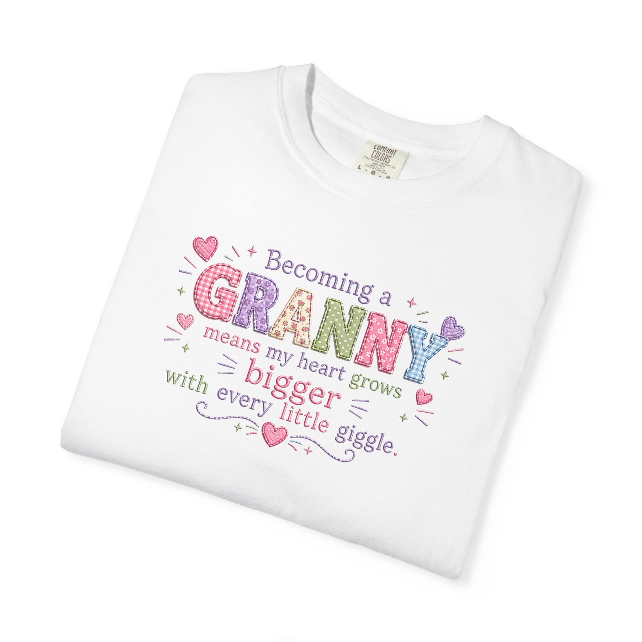 Becoming a Granny T-Shirt – Cute Grandma Shirt with "Becoming a Granny means my heart grows bigger with every little giggle" Design