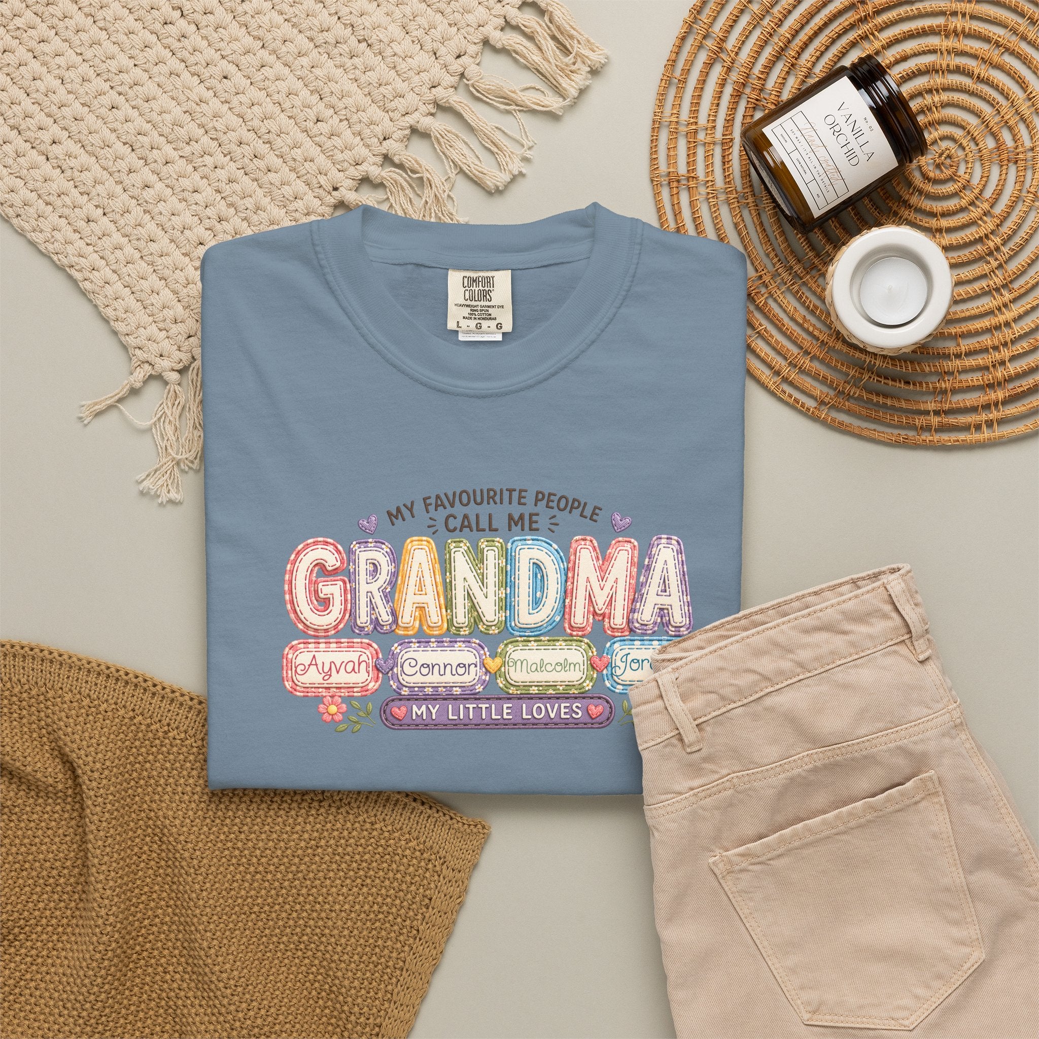 Grandma T-Shirt - My Favorite People Call Me Grandma (Cute Floral Retro Design)