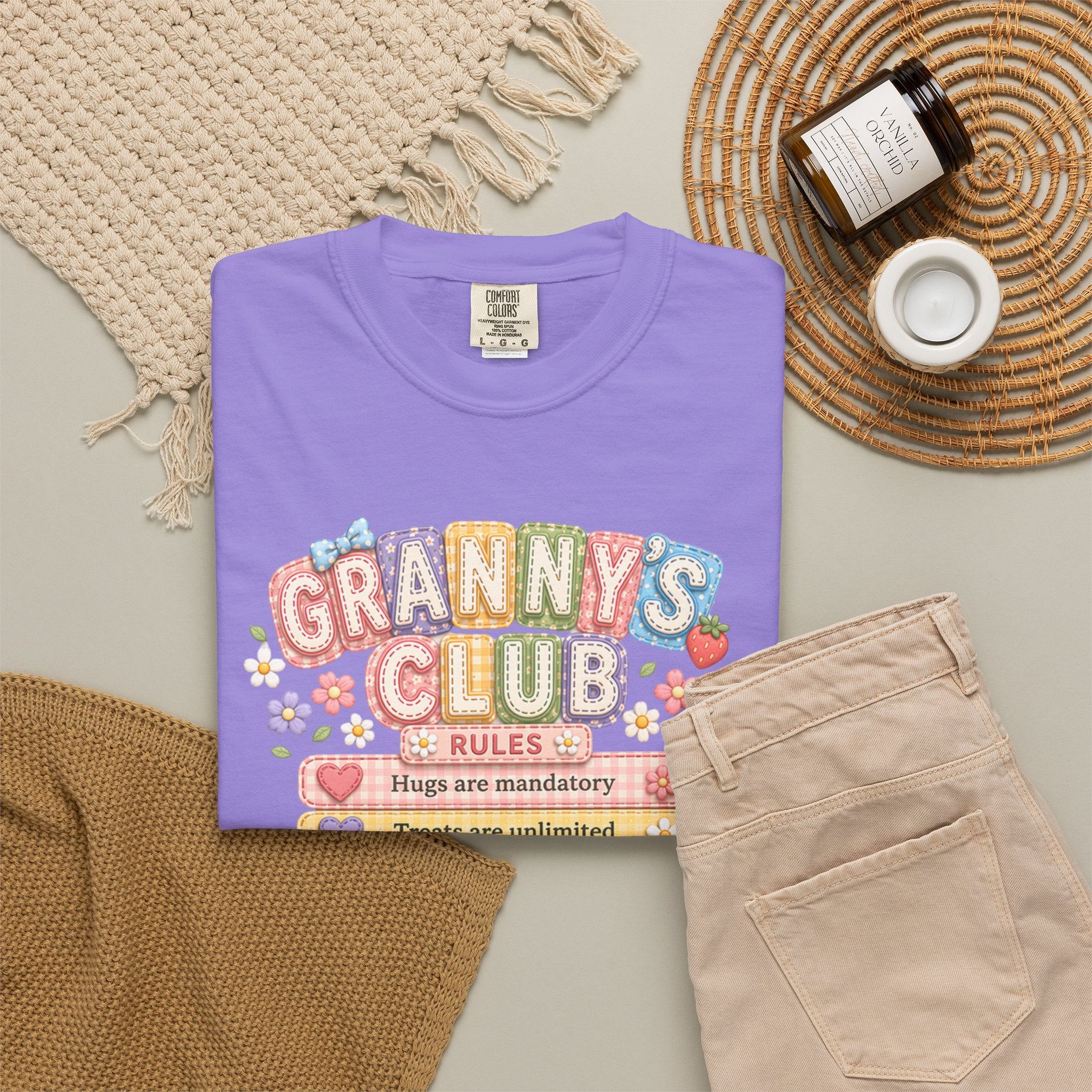 Granny's Club T‑Shirt – Cute Pastel 'Granny's Club' Rules Graphic Tee for Grandmothers