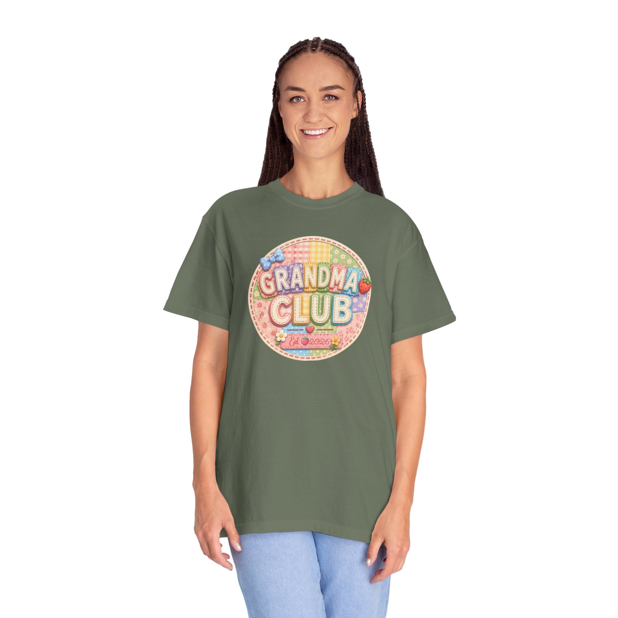 Grandma Club T-Shirt — Cute Retro Floral Badge Tee for Grandmothers