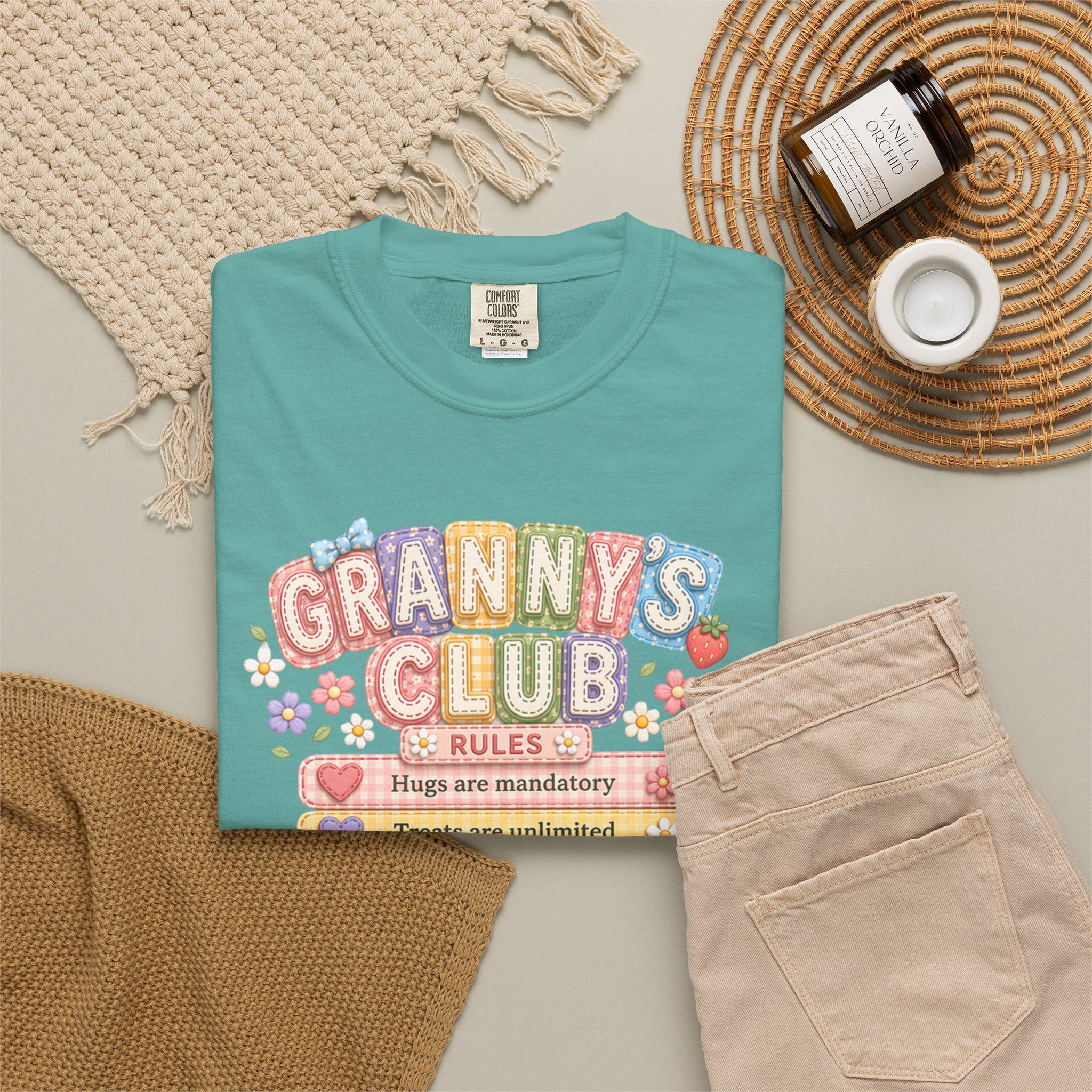 Granny's Club T‑Shirt – Cute Pastel 'Granny's Club' Rules Graphic Tee for Grandmothers