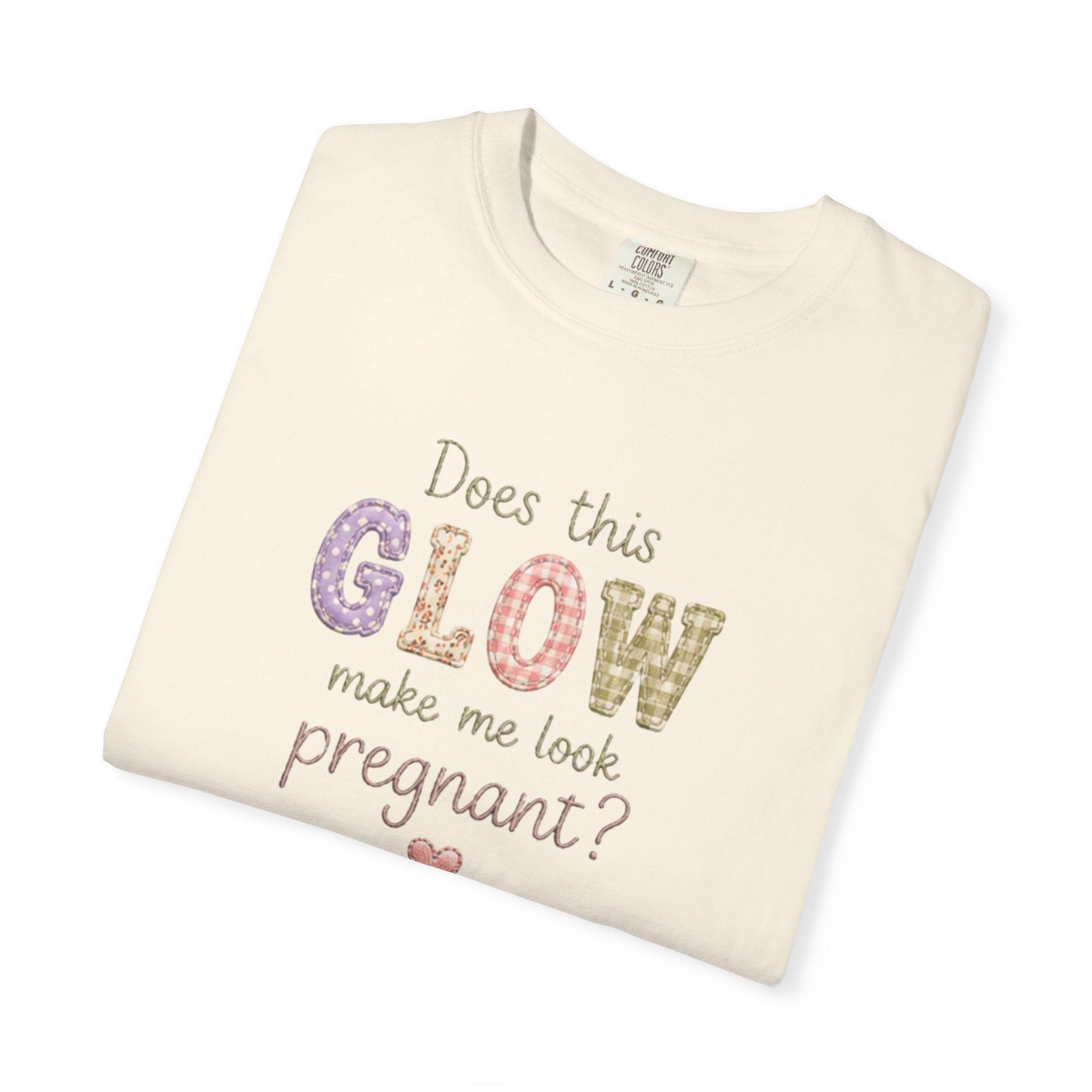 Does This Glow Make Me Look Pregnant? Graphic T-Shirt — Cute Pregnancy Announcement Tee
