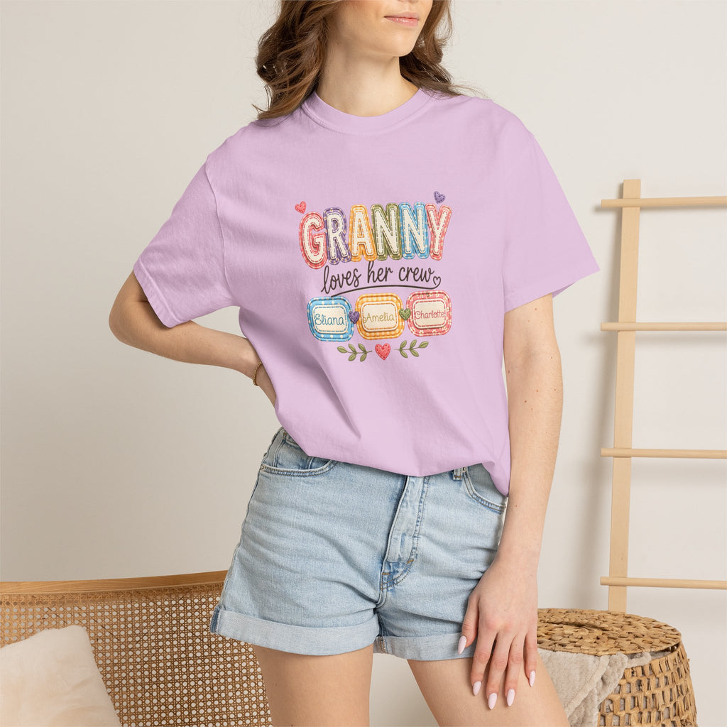Granny Loves Her Crew T-Shirt – Cute Grandma Family Names Tee