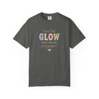 Does This Glow Make Me Look Pregnant? Graphic T-Shirt — Cute Pregnancy Announcement Tee