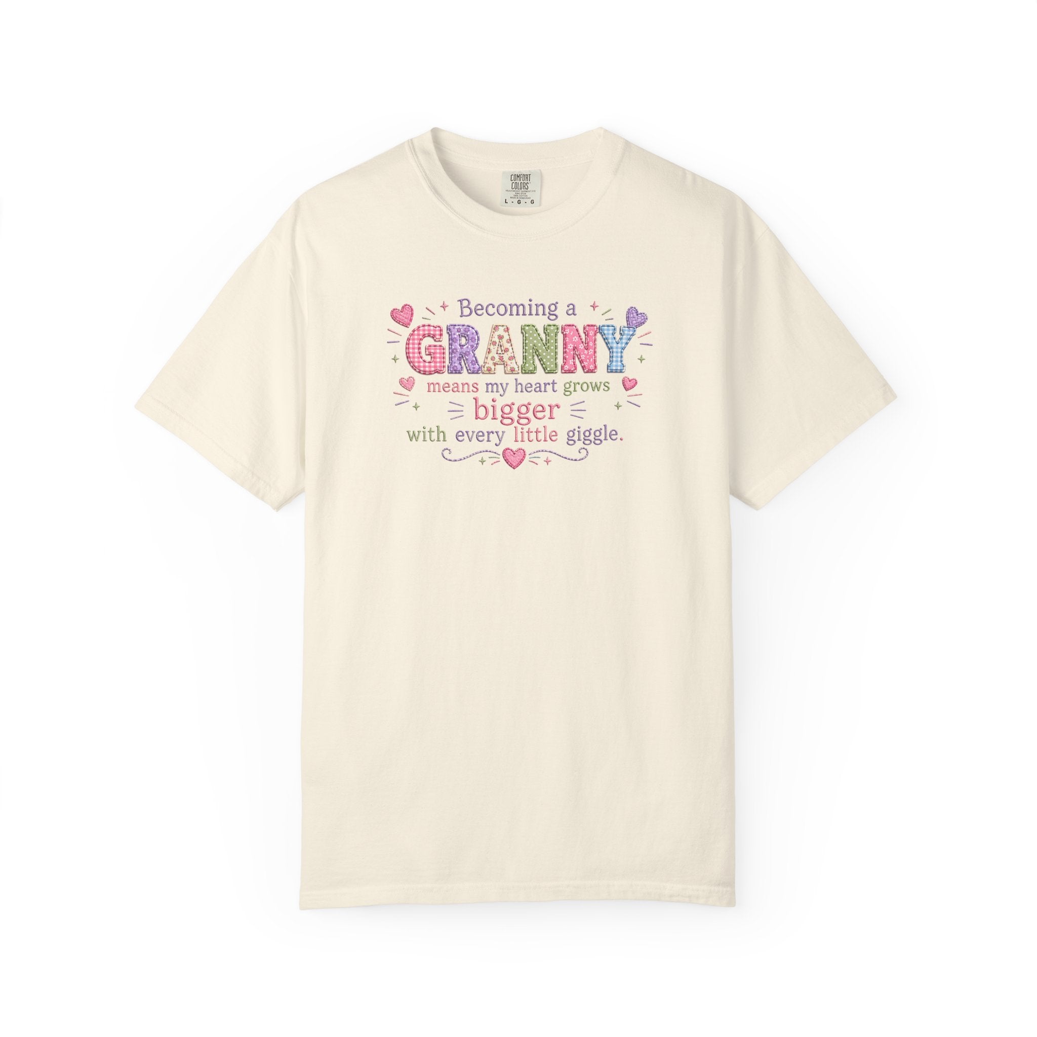 Becoming a Granny T-Shirt – Cute Grandma Shirt with "Becoming a Granny means my heart grows bigger with every little giggle" Design