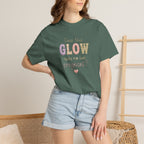 Does This Glow Make Me Look Pregnant? Graphic T-Shirt — Cute Pregnancy Announcement Tee