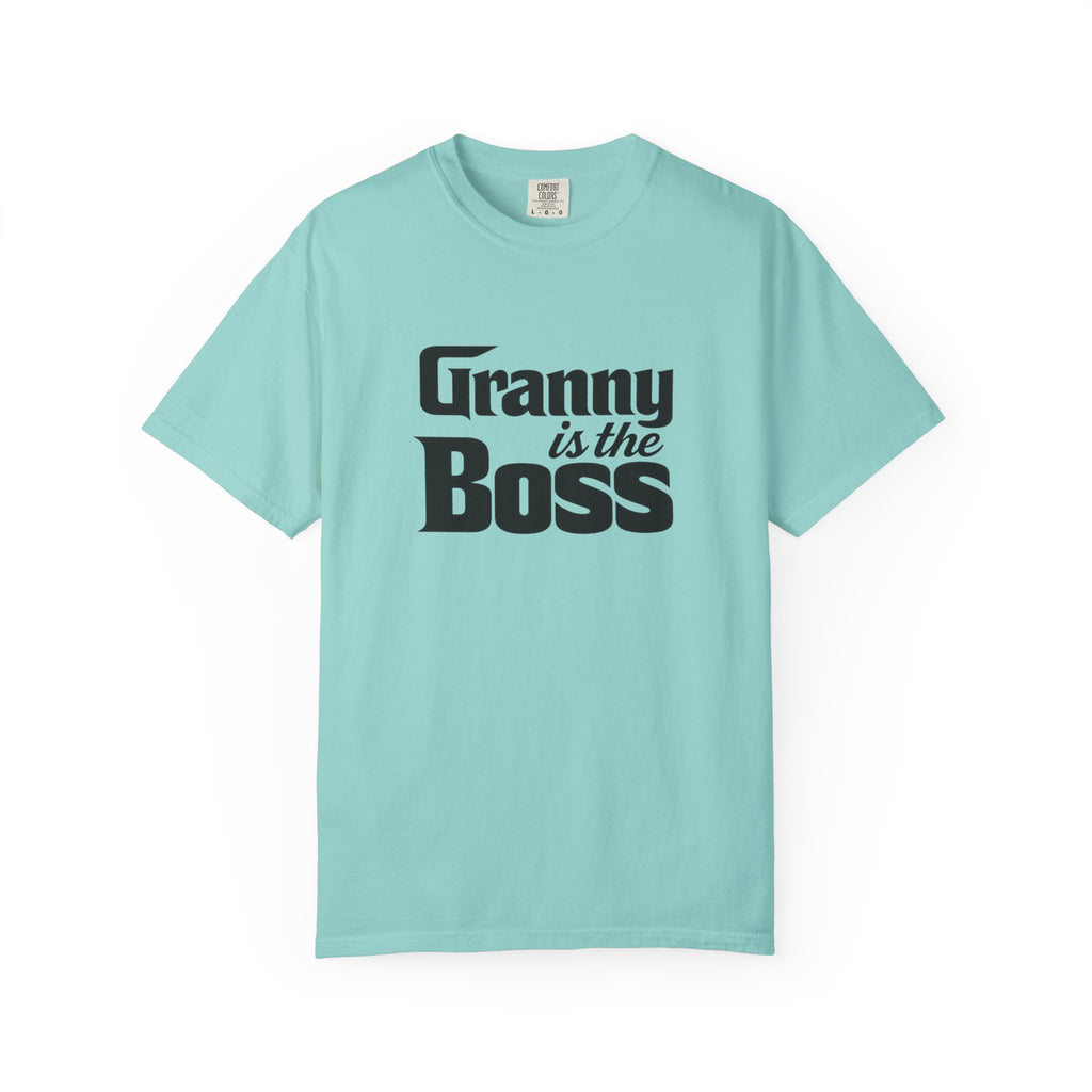 Granny Is the Boss T-Shirt – Funny Grandma Gift, Mother’s Day & Birthday Tee