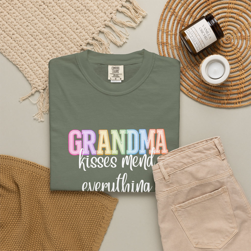 GRANDMA Kisses Mend Everything
