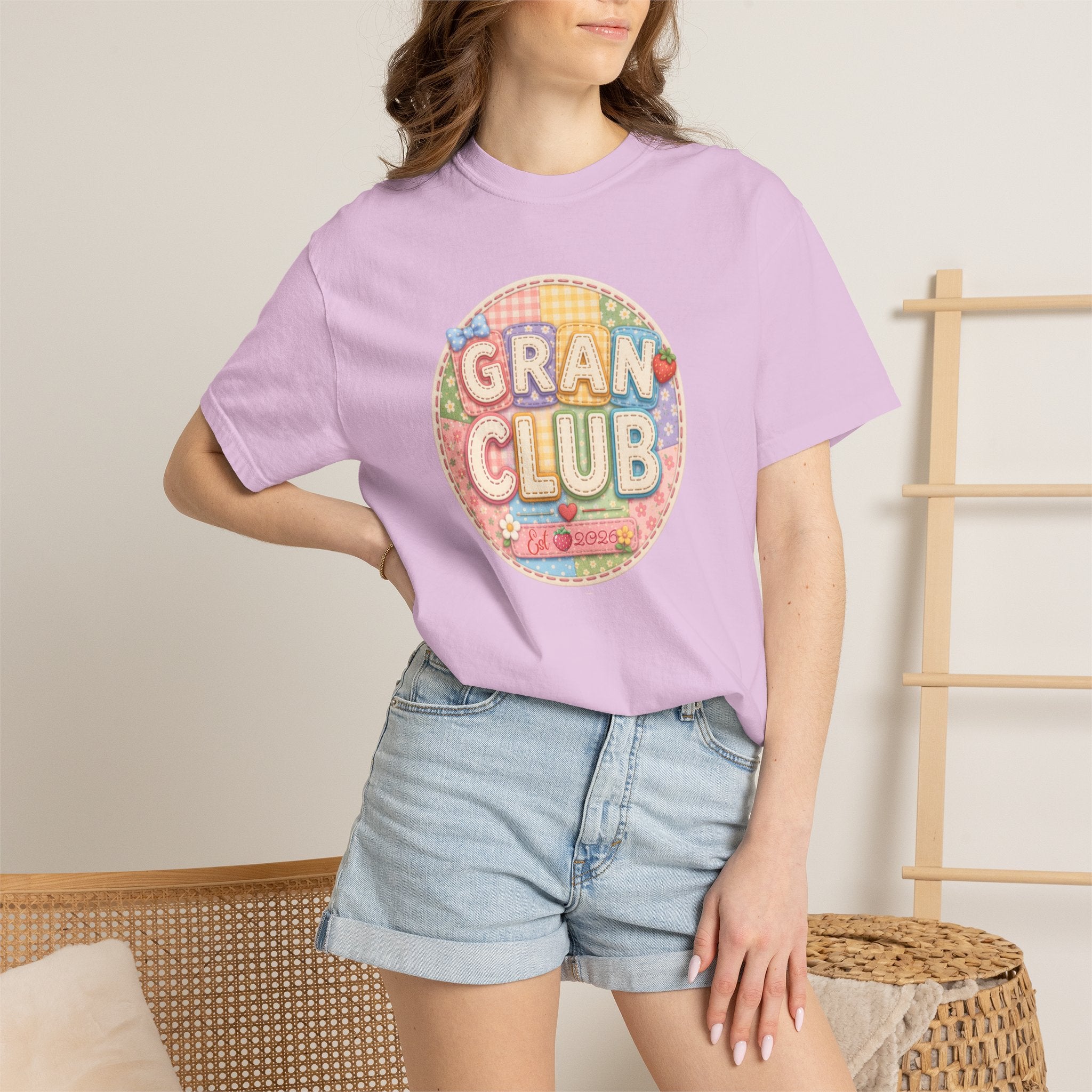 Gran Club Graphic T-Shirt — Retro Pastel Circle Design