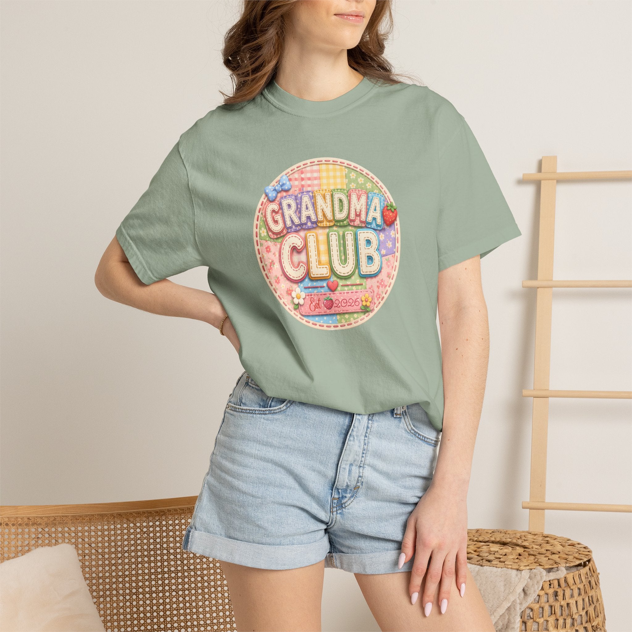 Grandma Club T-Shirt — Cute Retro Floral Badge Tee for Grandmothers