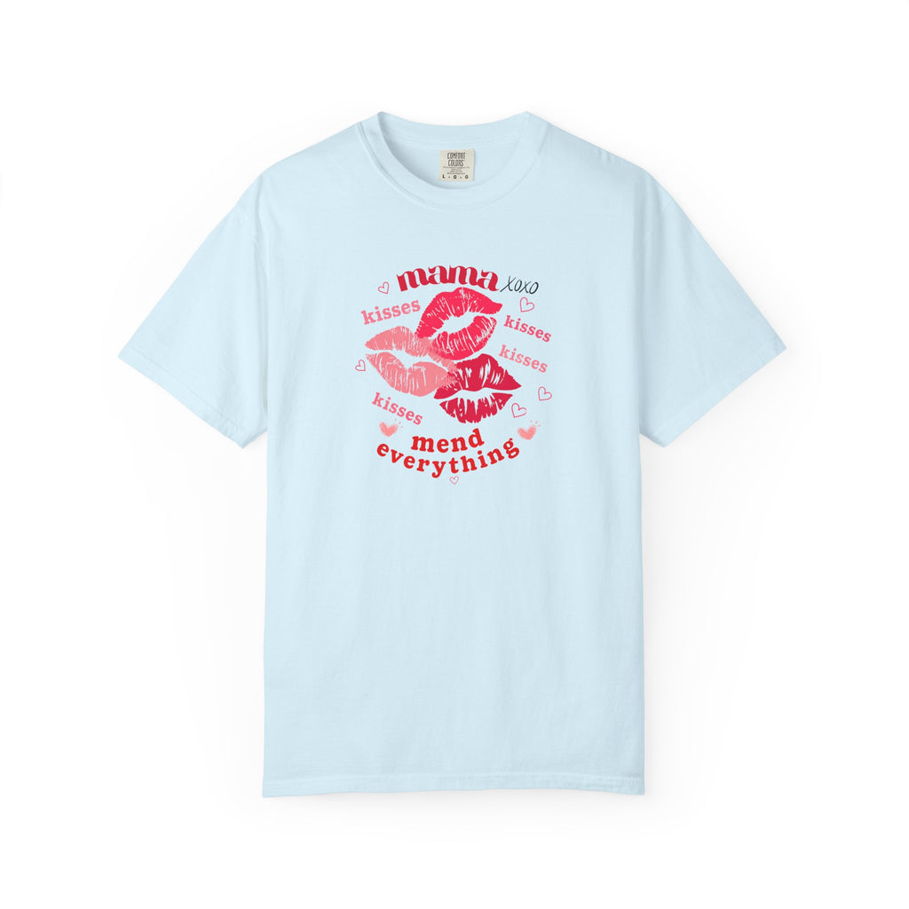 MAMA — Mend Everything Kiss Print T-Shirt