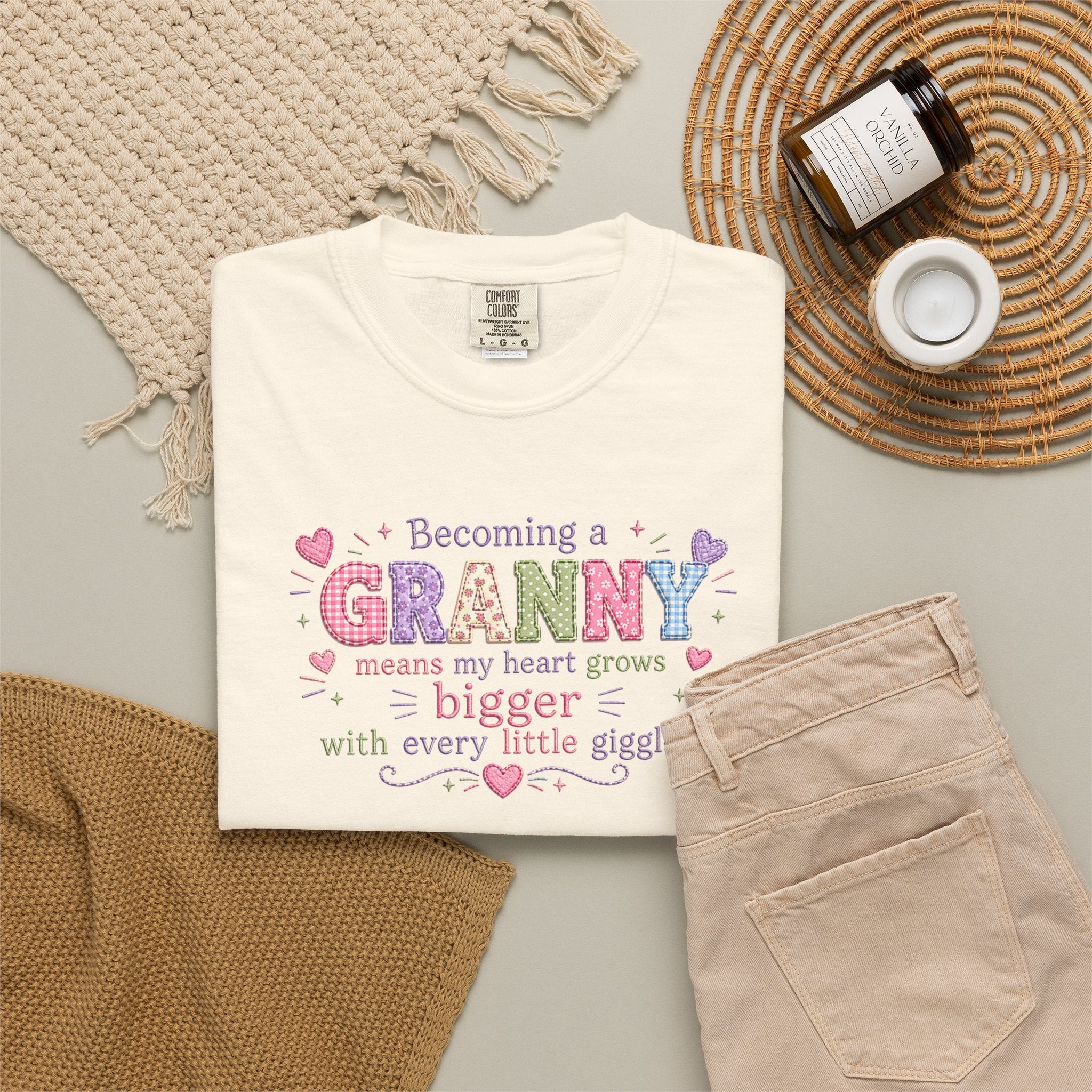 Becoming a Granny T-Shirt – Cute Grandma Shirt with "Becoming a Granny means my heart grows bigger with every little giggle" Design