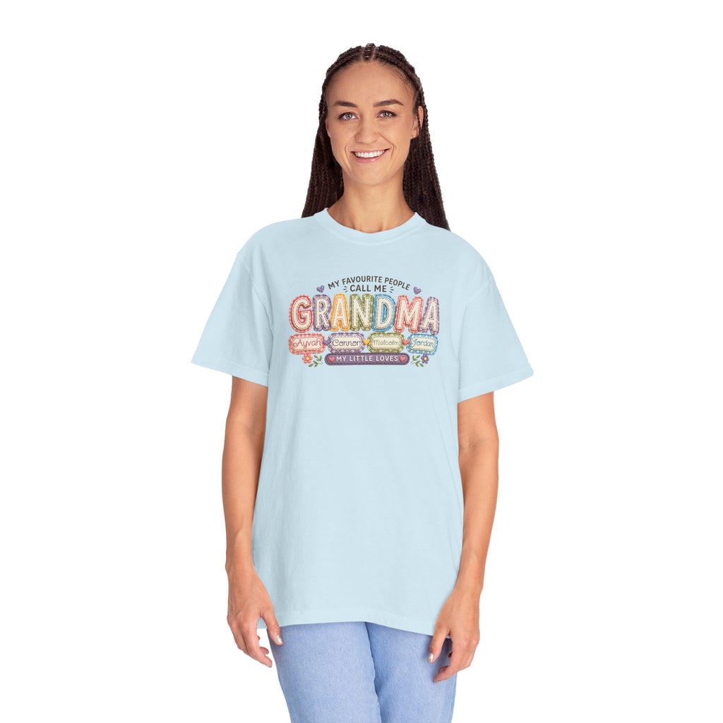 Grandma T-Shirt - My Favorite People Call Me Grandma (Cute Floral Retro Design)