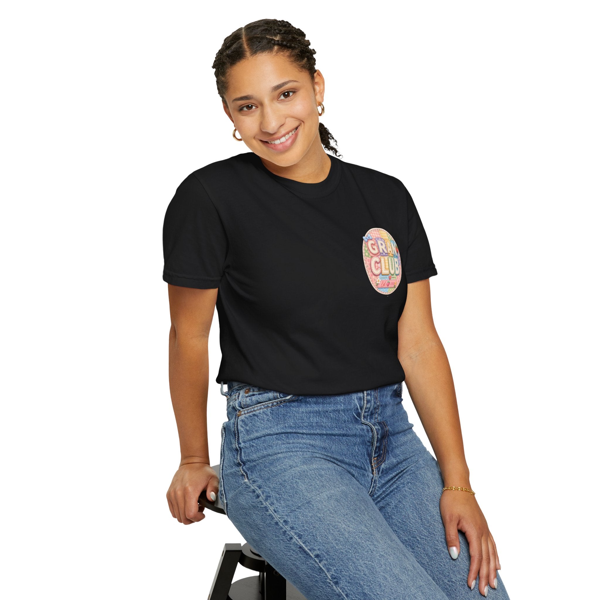 T-Shirt — "Gran Club" Retro Floral Badge Tee