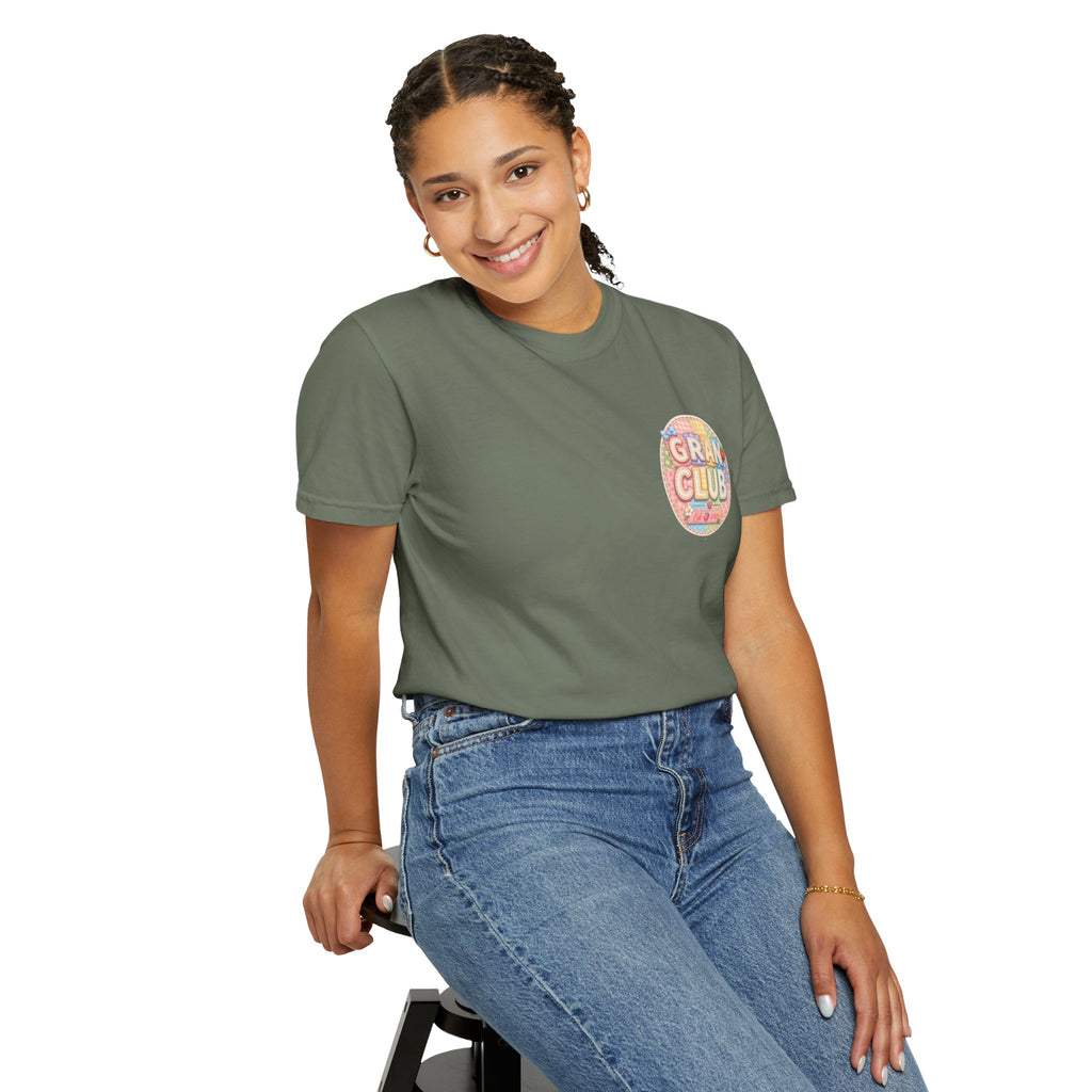 T-Shirt — "Gran Club" Retro Floral Badge Tee