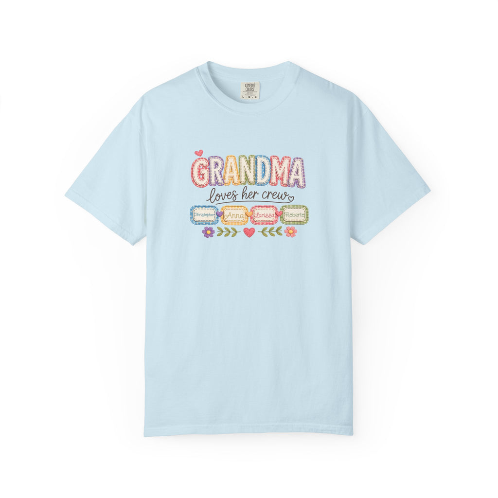 Grandma Loves Her Crew T-Shirt – Cute Pastel Grandma Family Tee