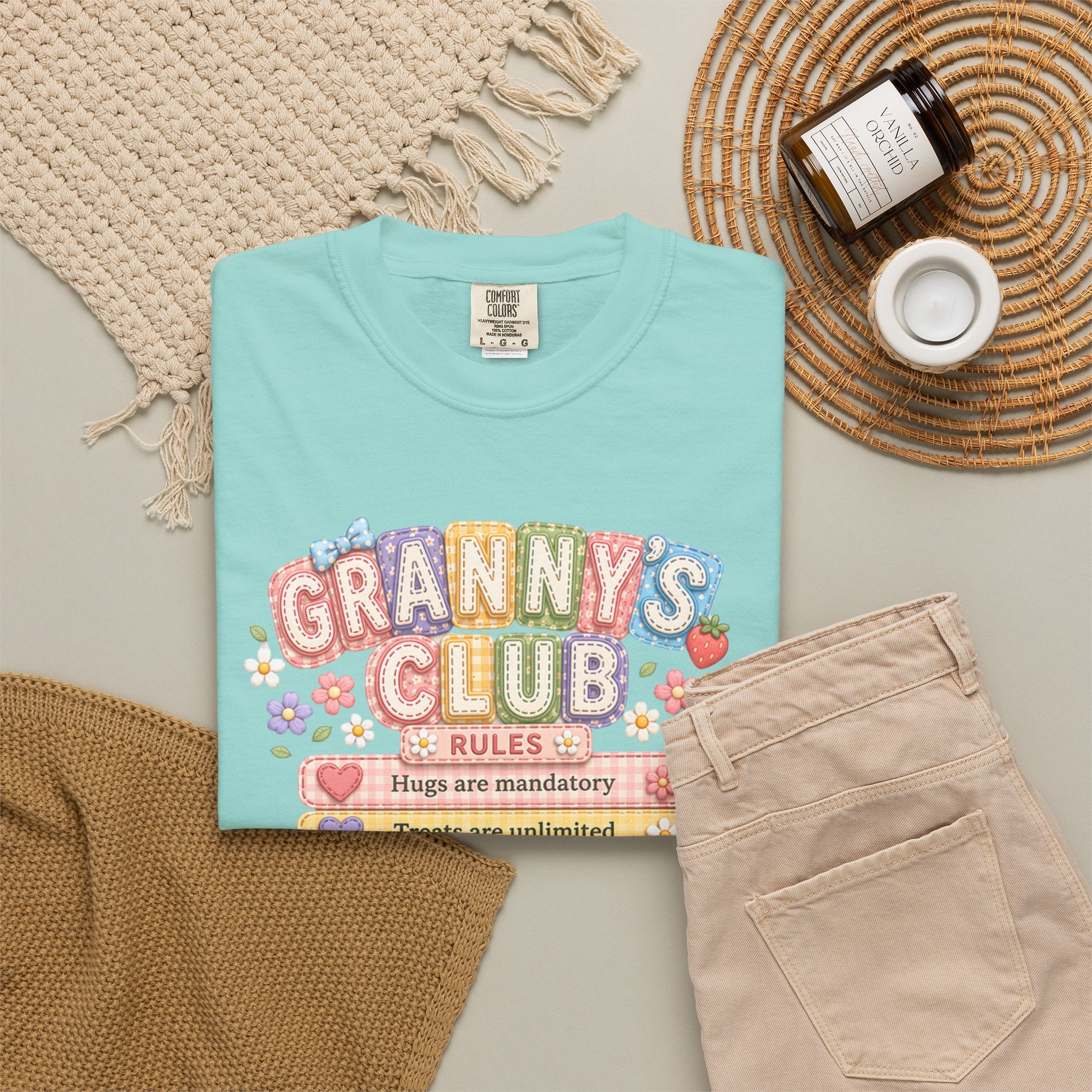 Granny's Club T‑Shirt – Cute Pastel 'Granny's Club' Rules Graphic Tee for Grandmothers