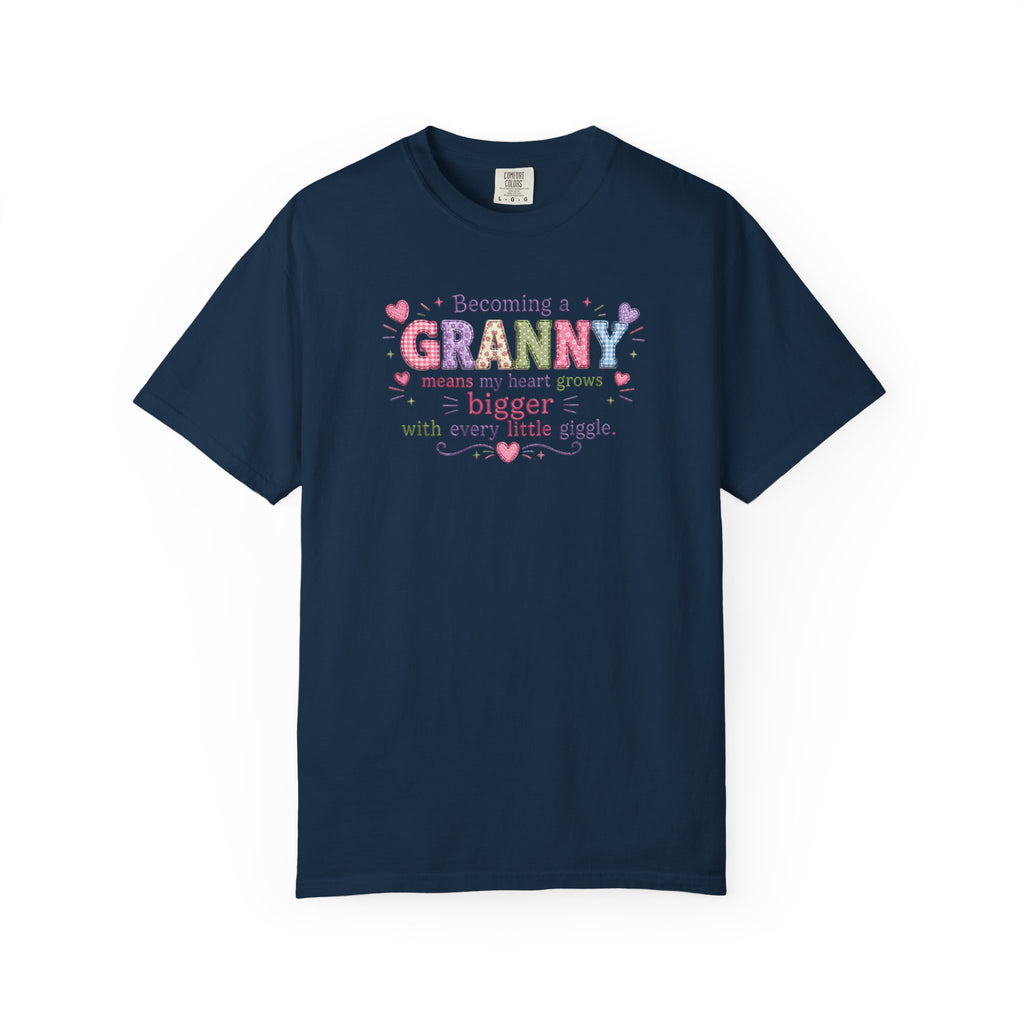 Becoming a Granny T-Shirt – Cute Grandma Shirt with "Becoming a Granny means my heart grows bigger with every little giggle" Design