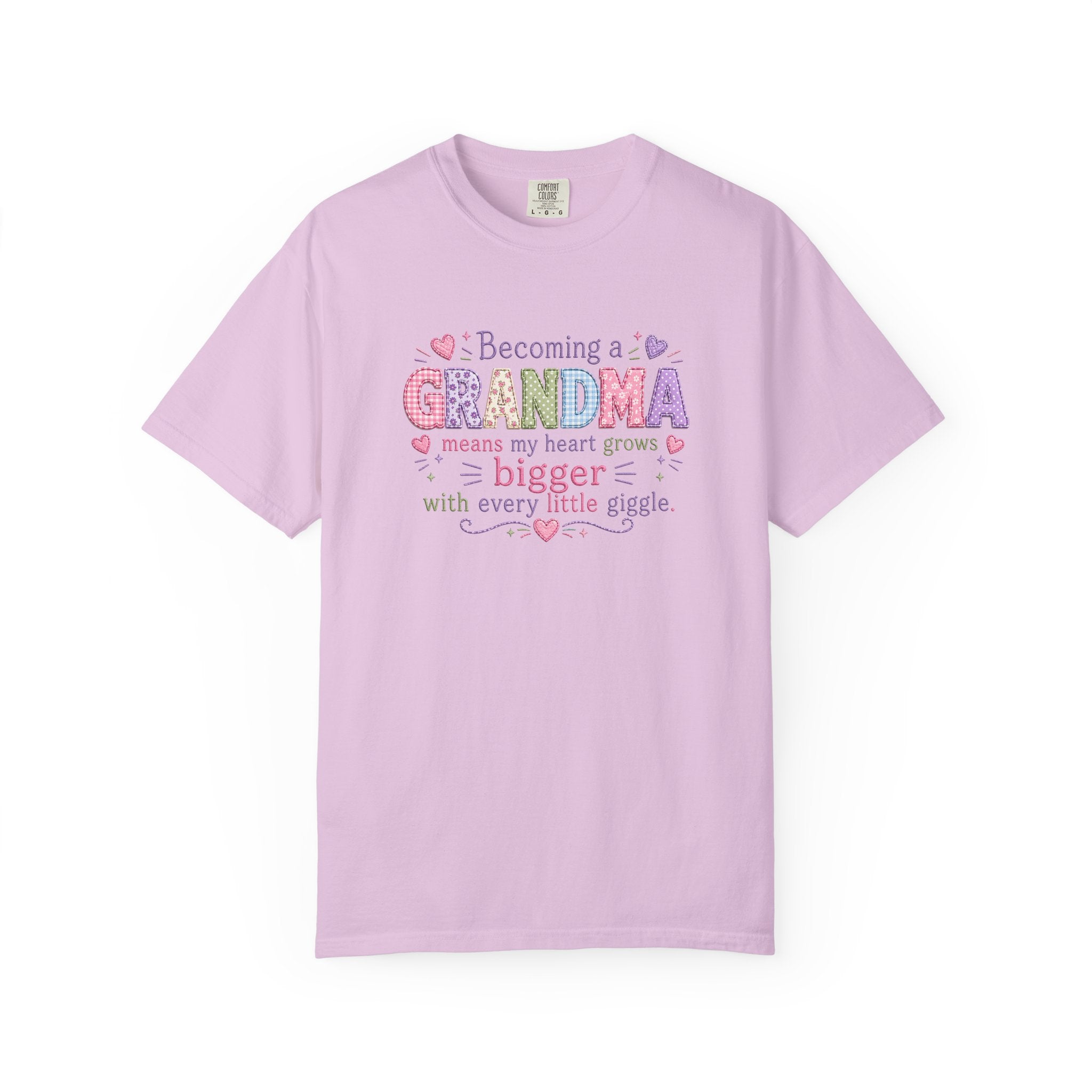 Grandma T-Shirt - "Becoming a Grandma Means My Heart Grows Bigger" - Cute Pastel New Grandma Gift