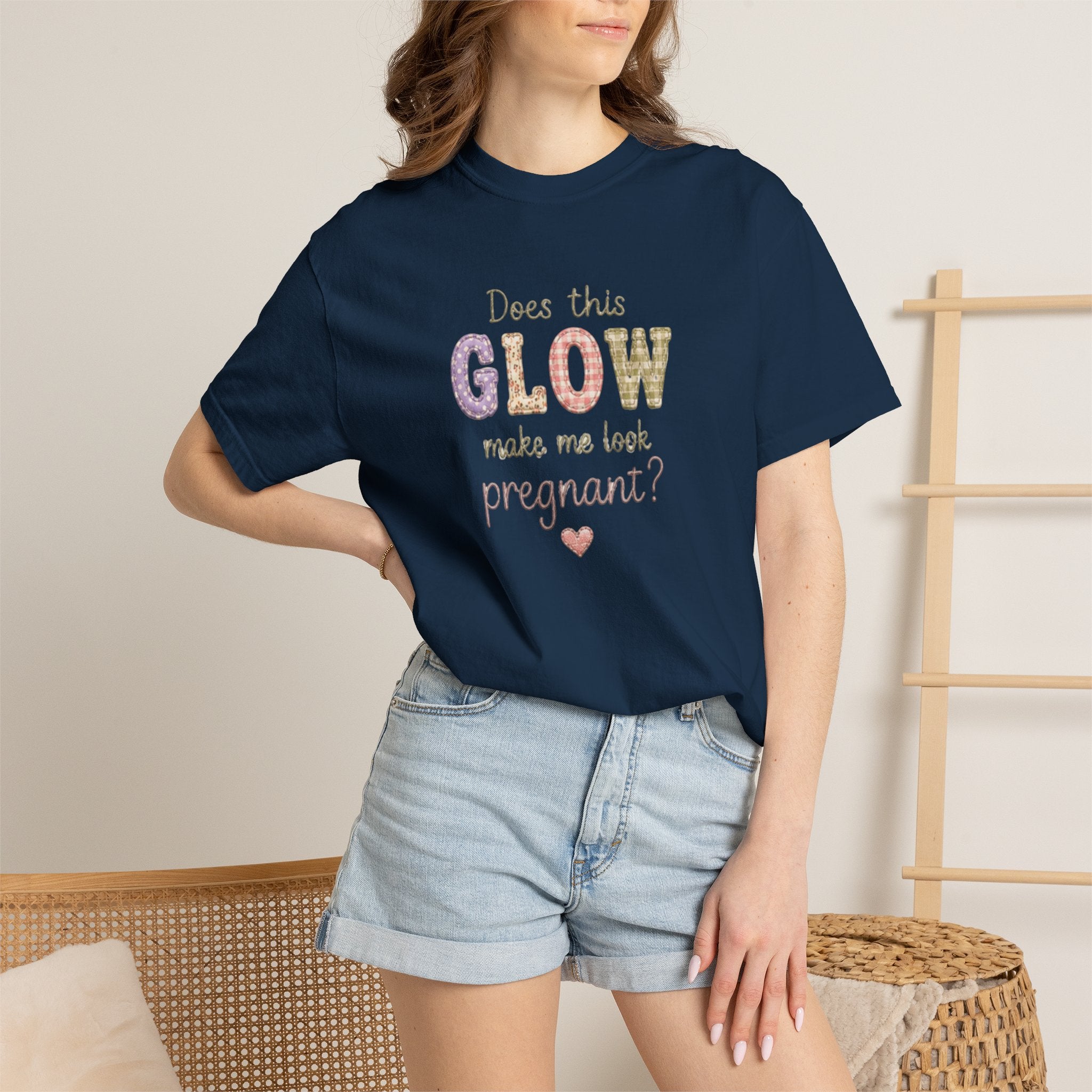 Does This Glow Make Me Look Pregnant? Graphic T-Shirt — Cute Pregnancy Announcement Tee