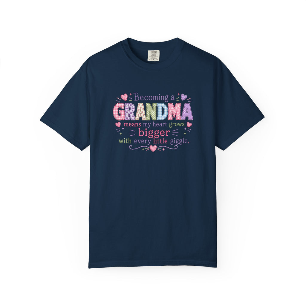 Grandma T-Shirt - "Becoming a Grandma Means My Heart Grows Bigger" - Cute Pastel New Grandma Gift