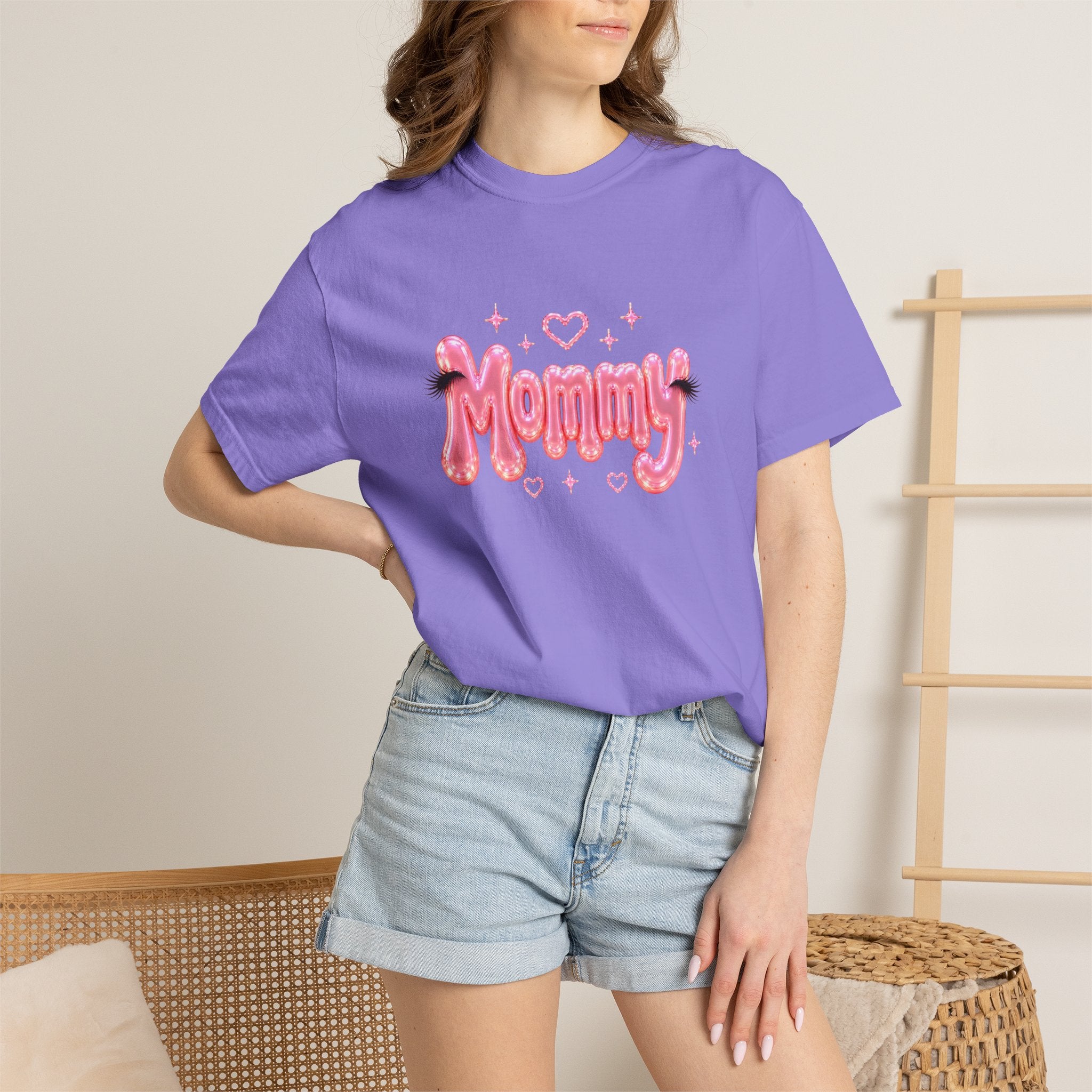 MOMMY Pink Balloon Eyelashes T-Shirt