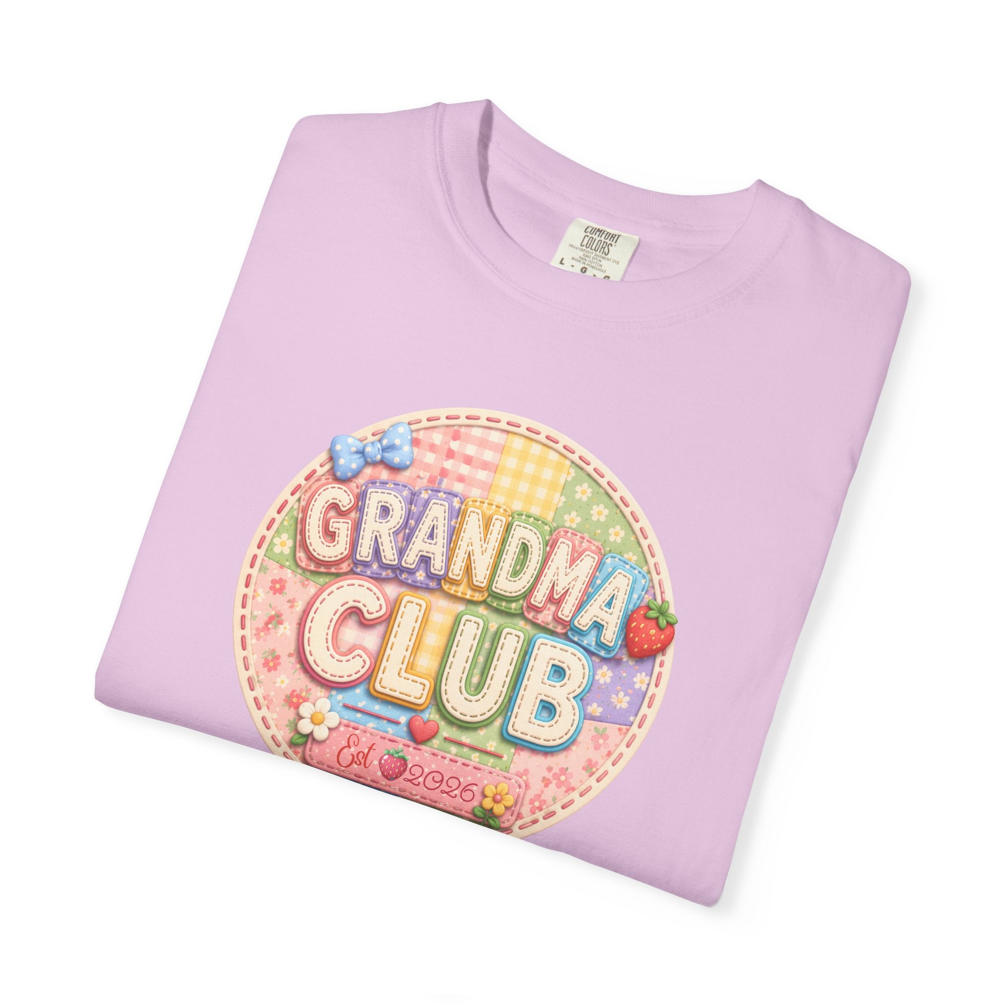 Grandma Club T-Shirt — Cute Retro Floral Badge Tee for Grandmothers