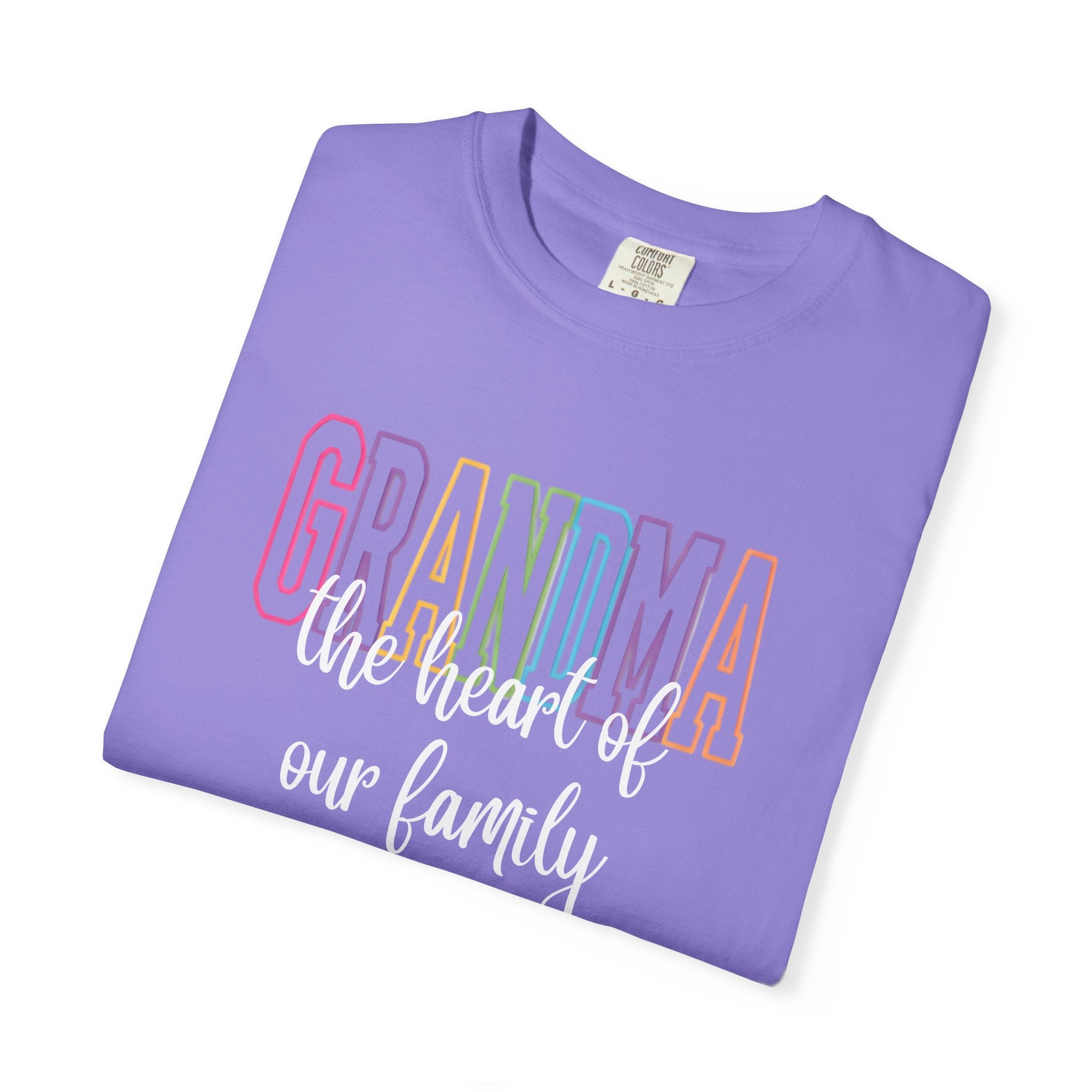 Grandma 'the heart of our family' T-Shirt