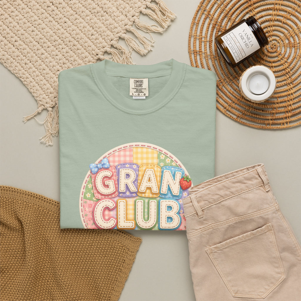 Gran Club Graphic T-Shirt — Retro Pastel Circle Design