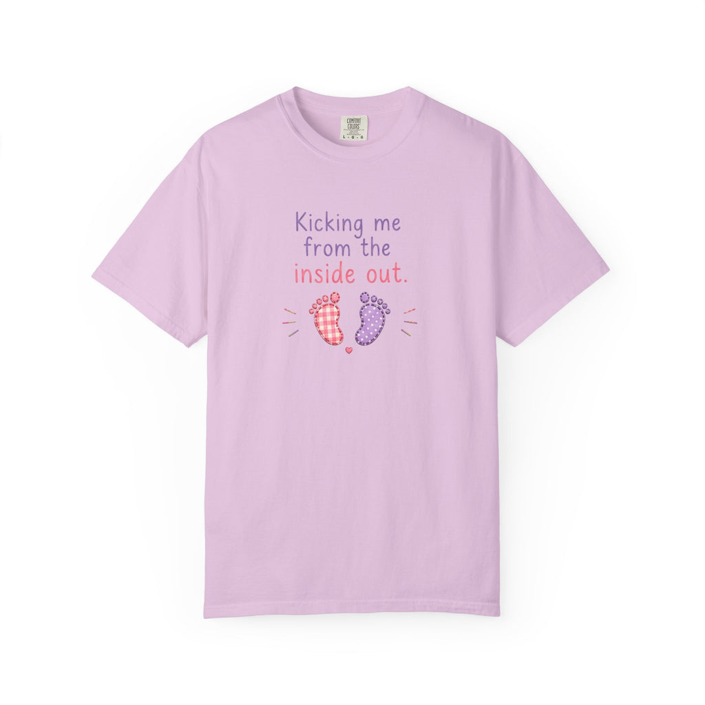 Pregnancy T-Shirt "Kicking Me From the Inside Out" — Cute Baby Footprint Maternity Tee
