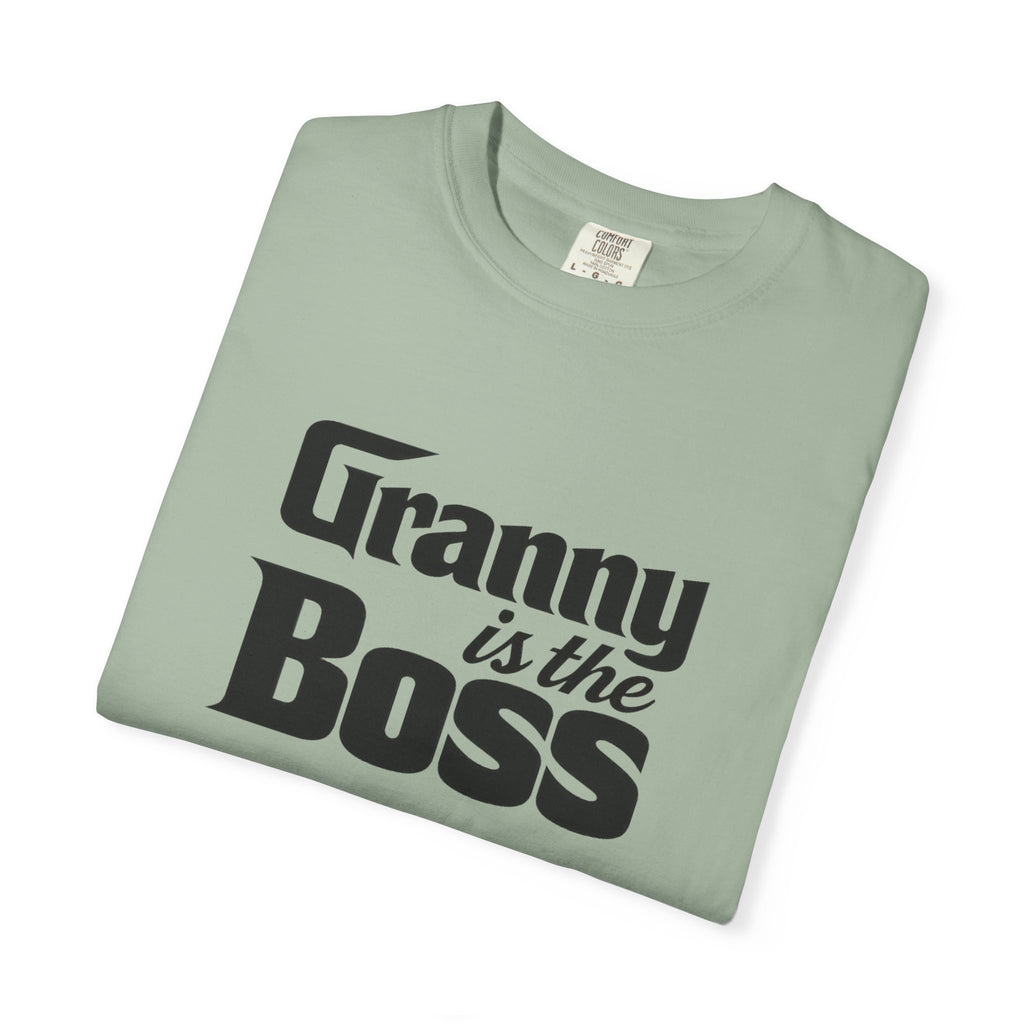 Granny Is the Boss T-Shirt – Funny Grandma Gift, Mother’s Day & Birthday Tee